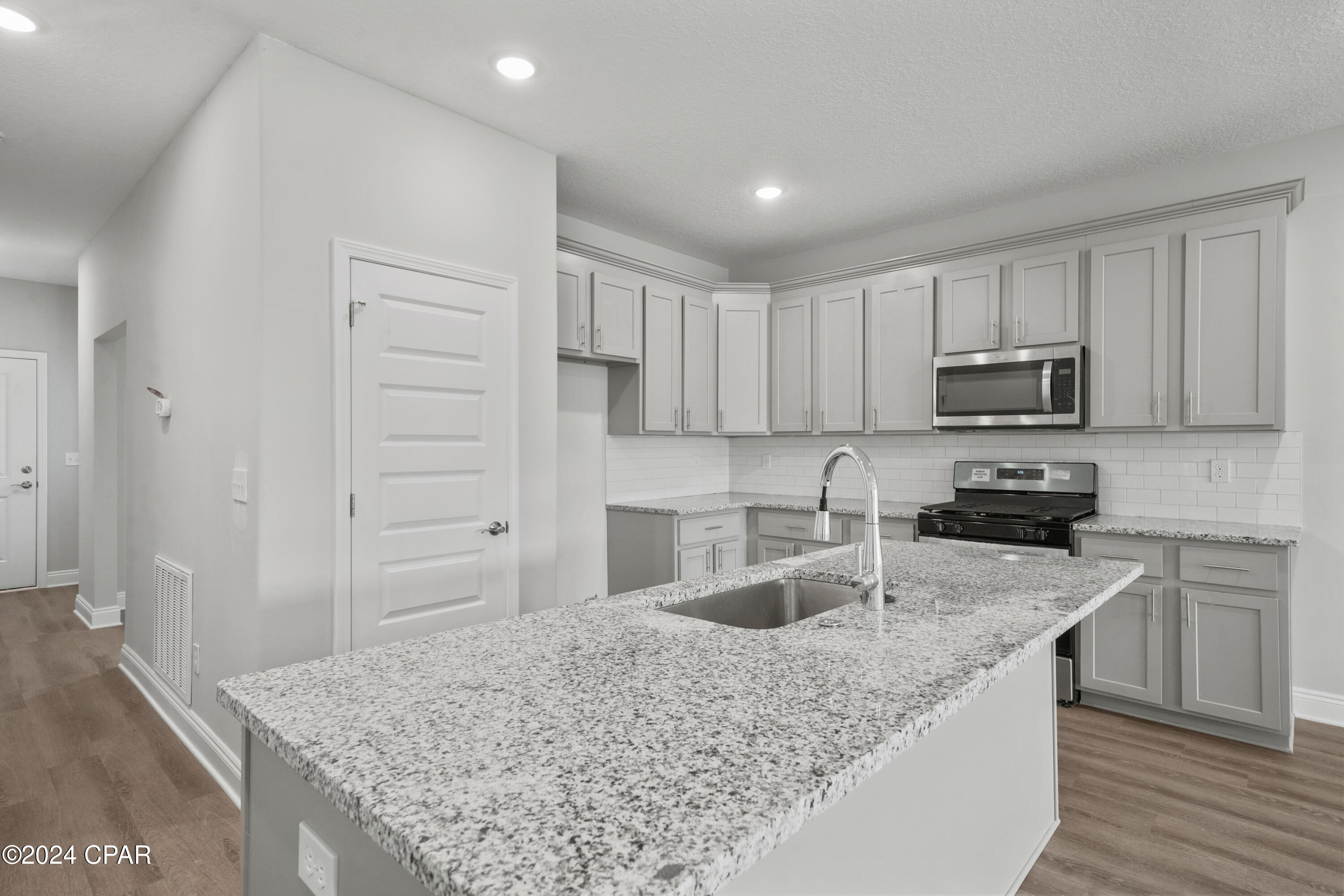 Image 15 For 290 Arazzo Way 1