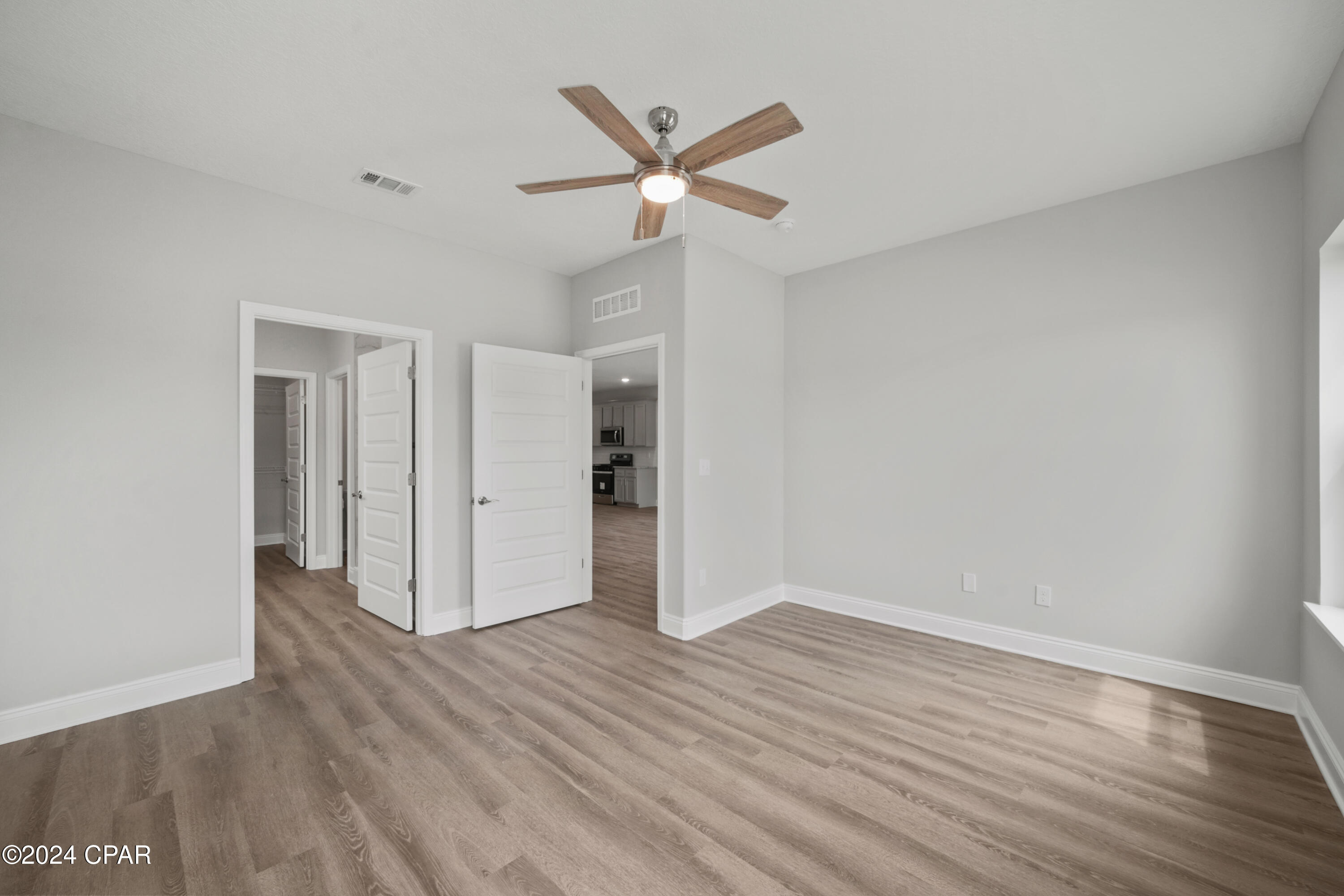Image 17 For 290 Arazzo Way 1