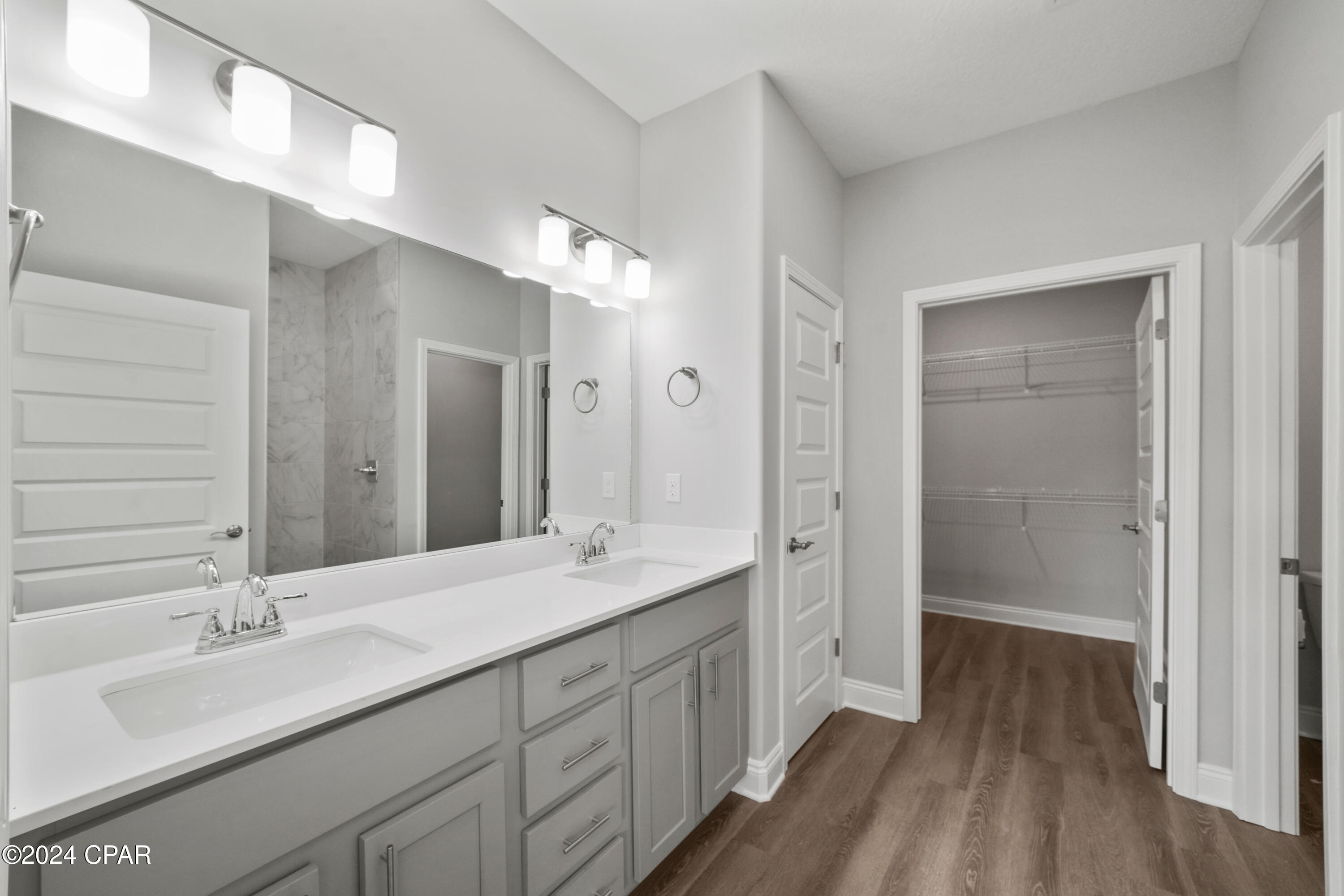 Image 18 For 290 Arazzo Way 1