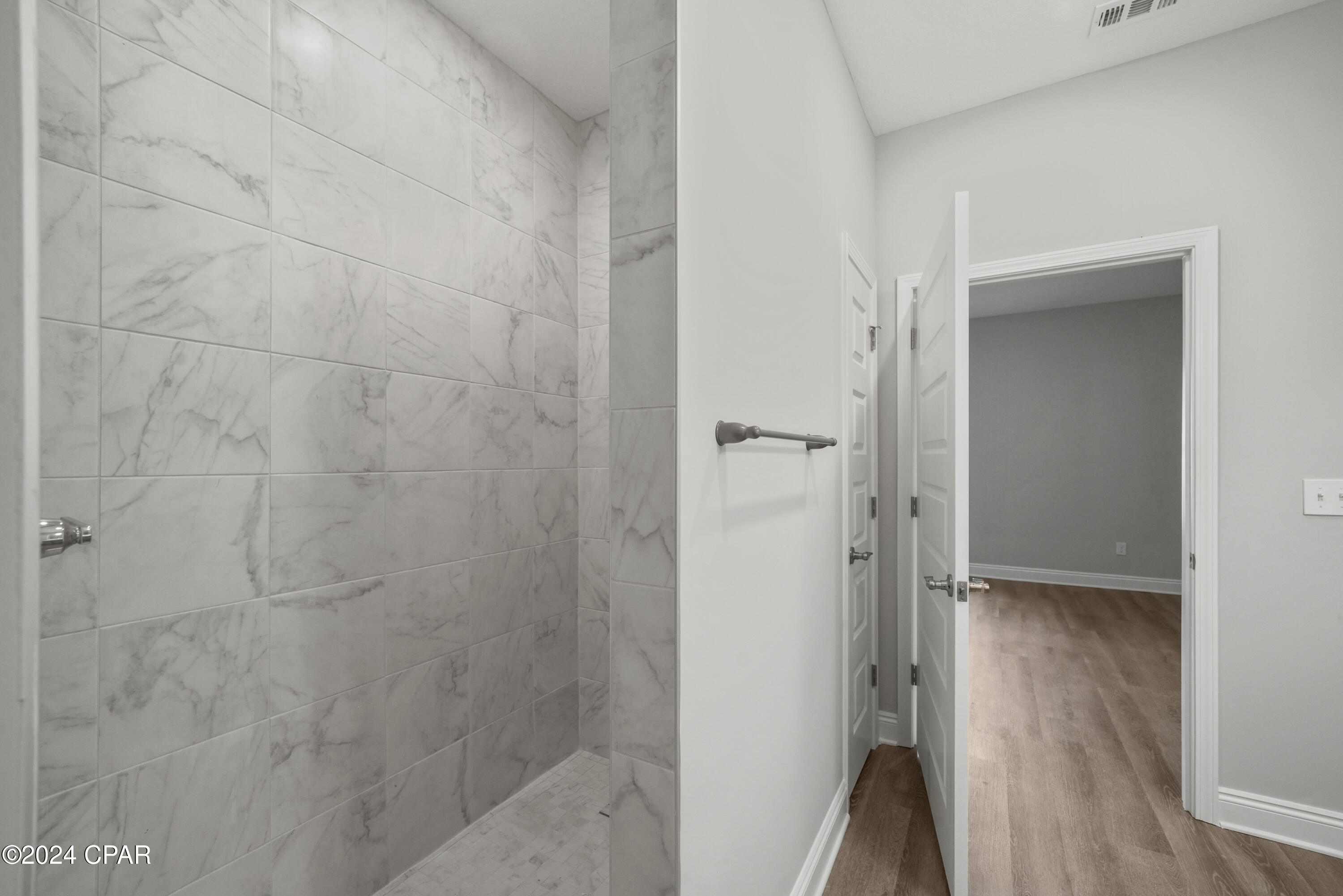 Image 19 For 290 Arazzo Way 1