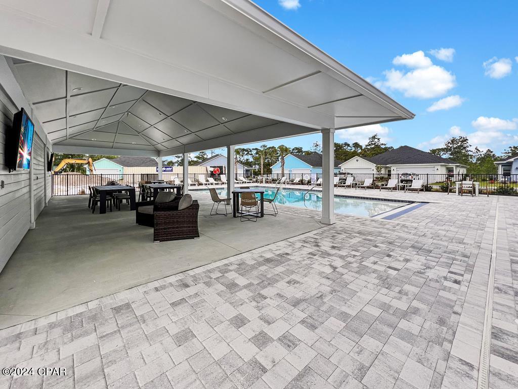 Image 47 For 290 Arazzo Way 1