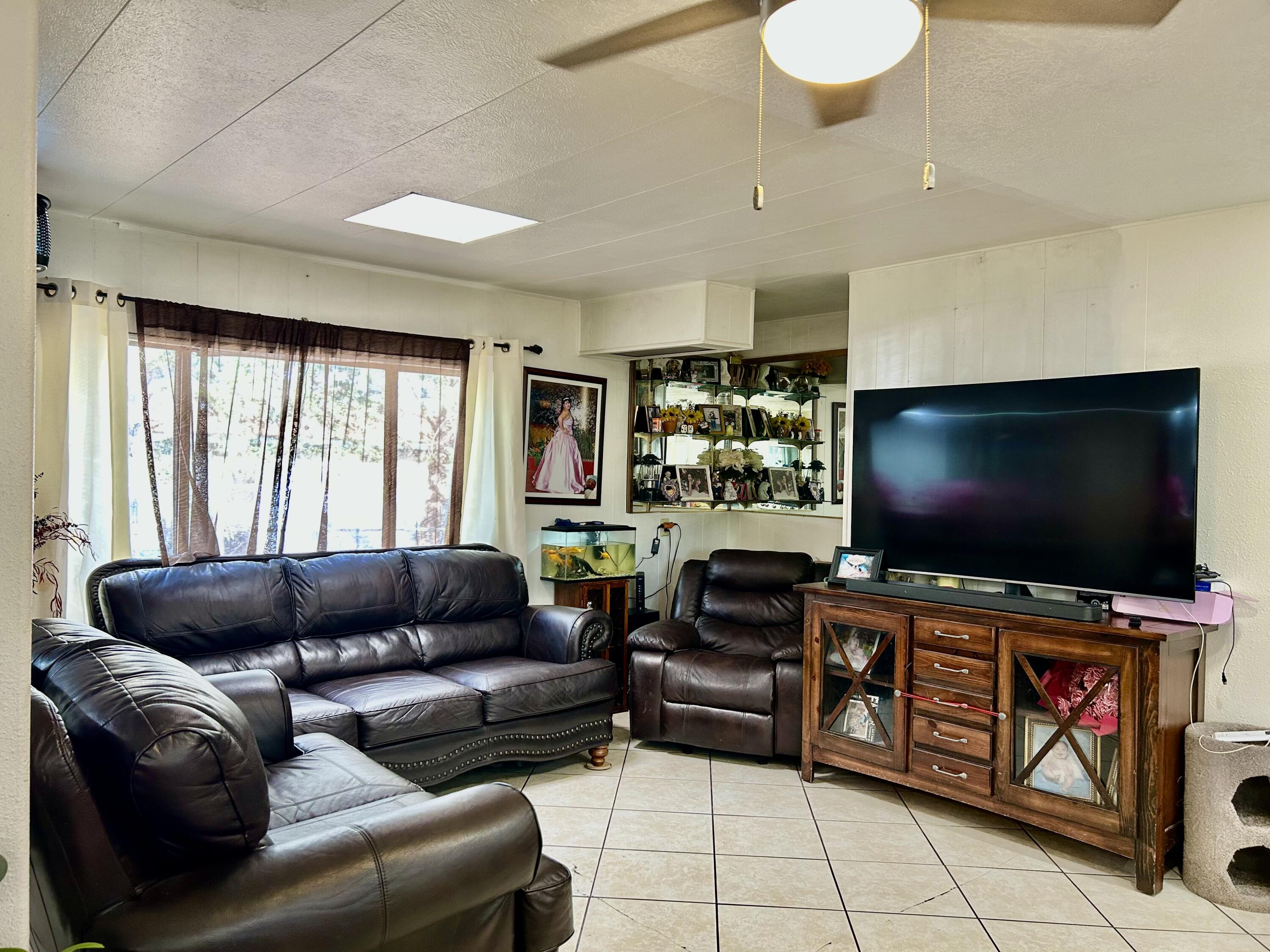 Homes for sale in Albuquerque, NM | 2724 Barcelona Pl Sw, Albuquerque, NM 87121 | MLS# 1093031