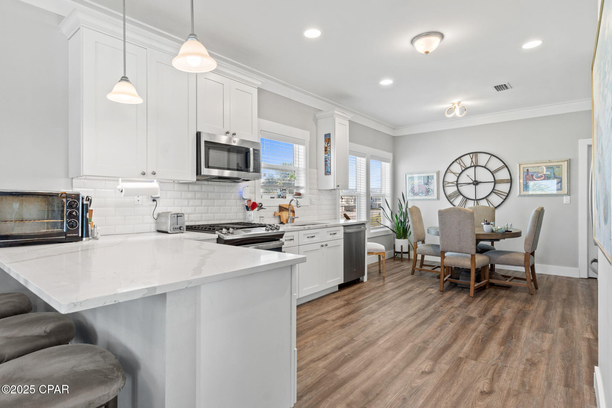 Image 24 For 121 Miramar Drive