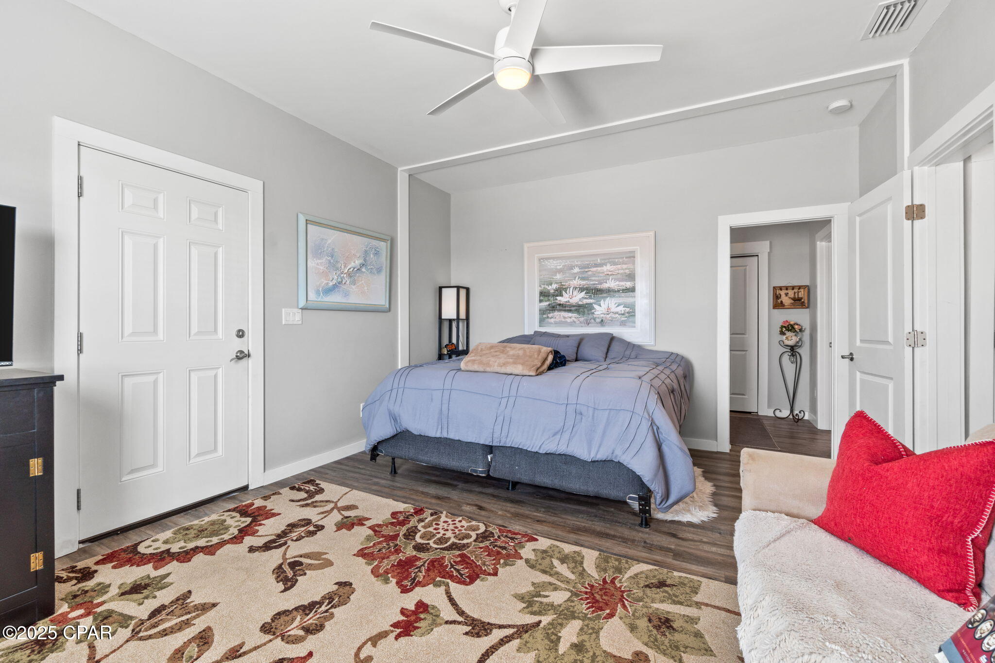 Image 38 For 121 Miramar Drive