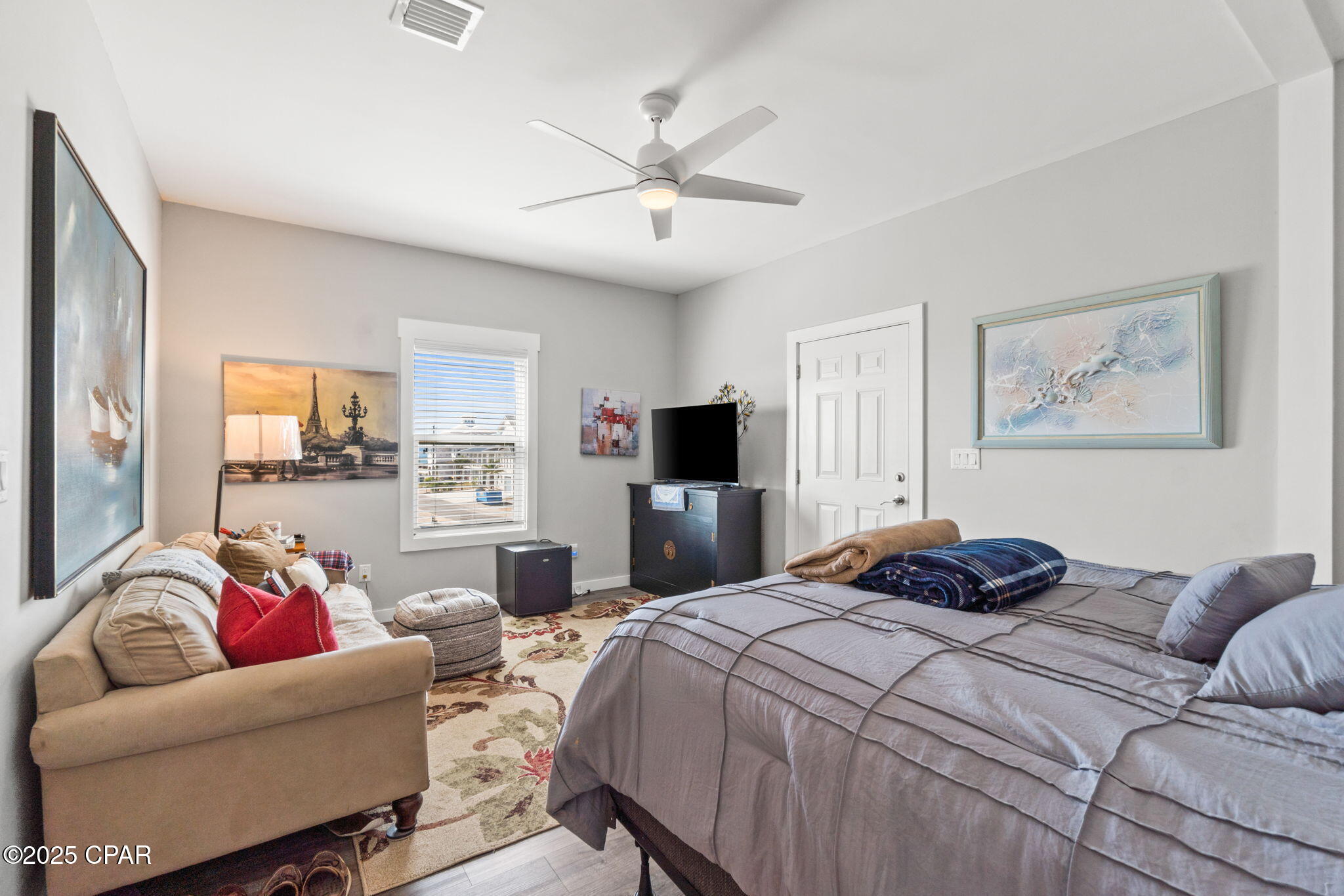 Image 41 For 121 Miramar Drive