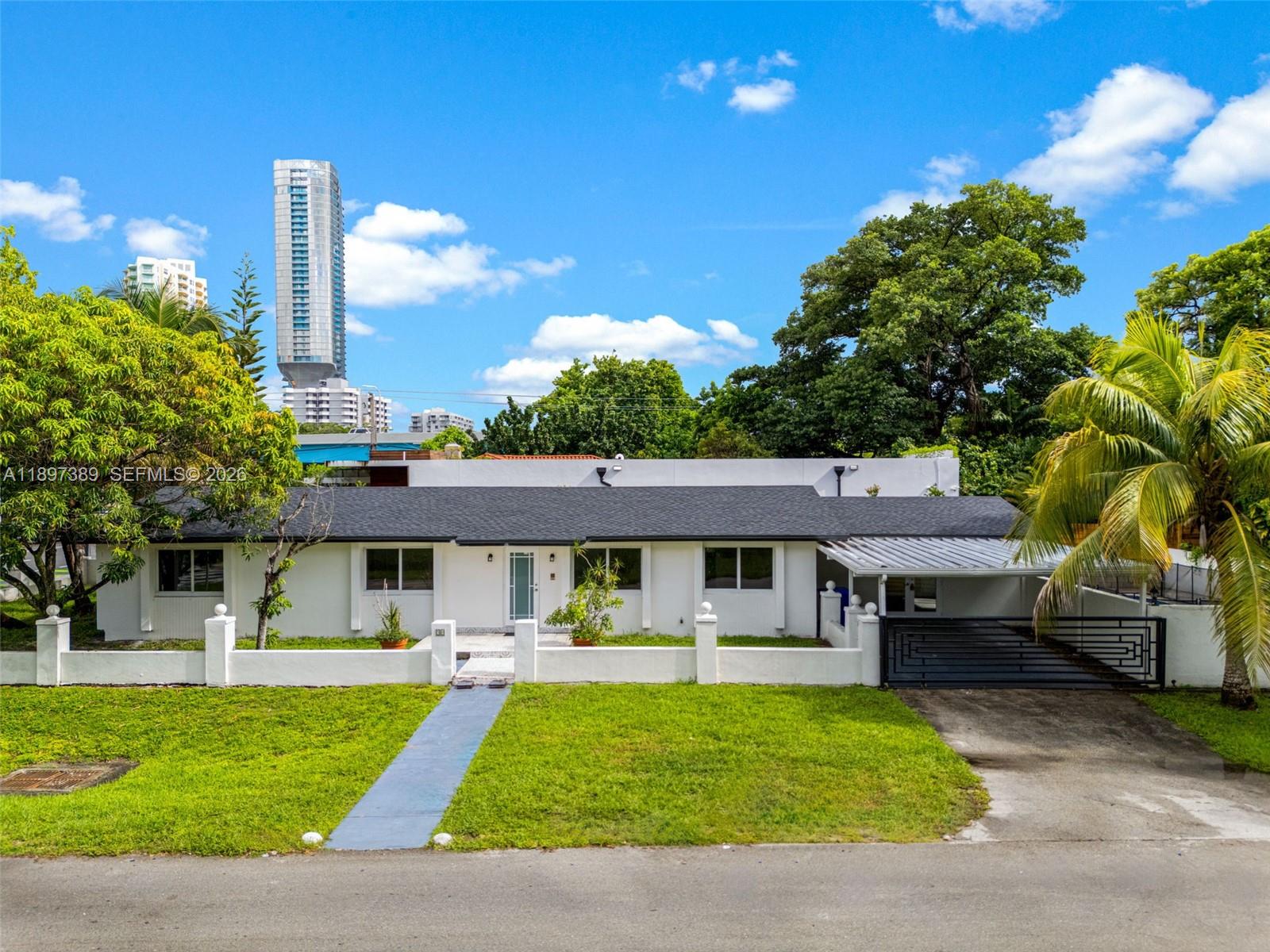 Brickell Hammock Un 1