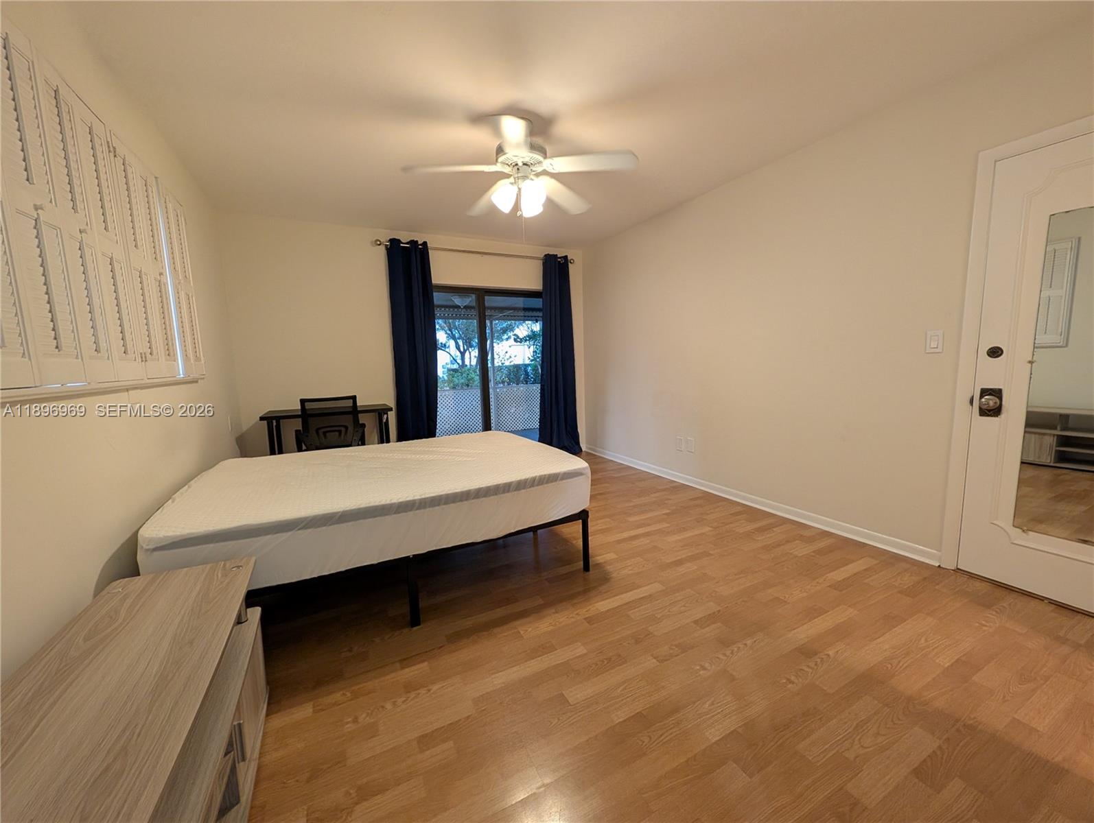 Well-appointed guest bedroom at 850 Benevento Ave - Townhouse in Coral Gables