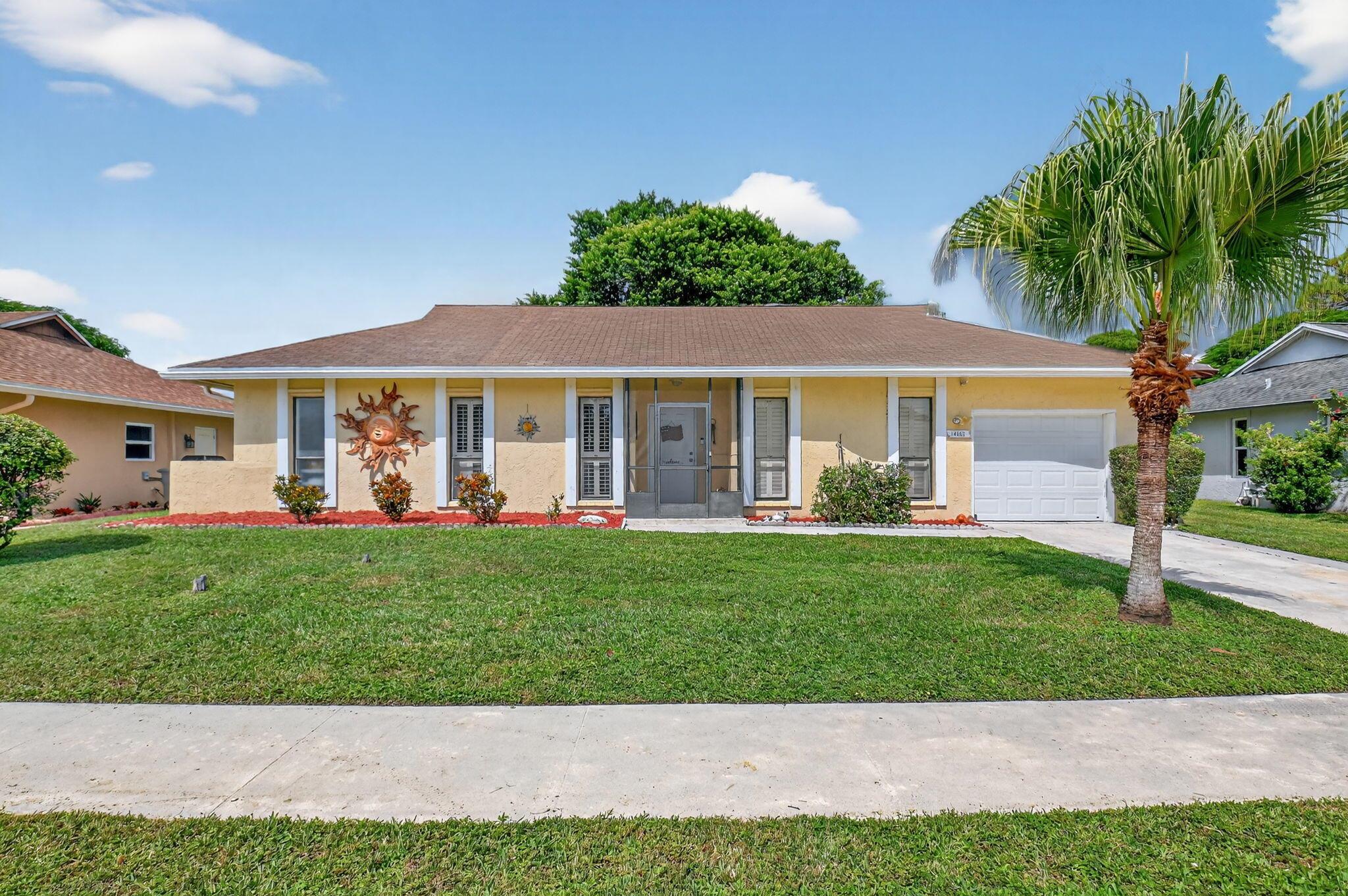 Coco Wood Lakes Sec 3