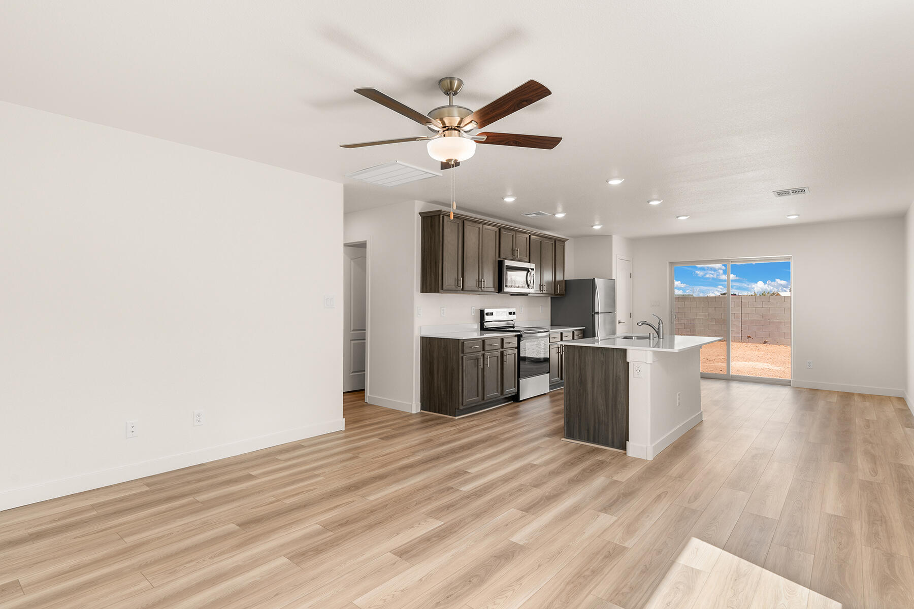 Homes for sale in Belen, NM | 2515 Calle Del Los Claveles, Belen, NM 87002 | MLS# 1093044