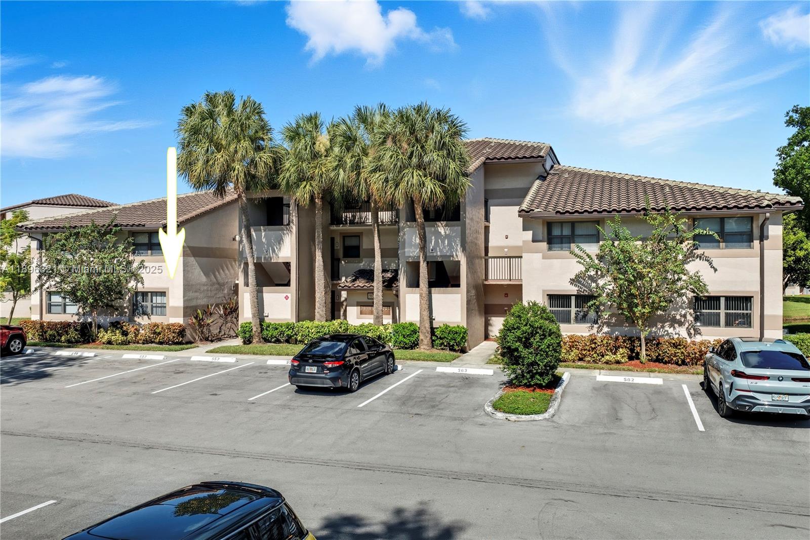 Villas De Venezia Condo