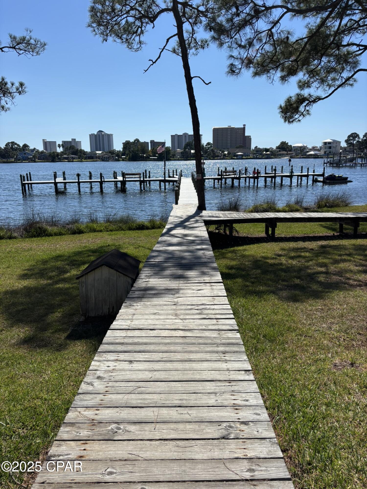 Image 10 For 6903 Lagoon Drive 54