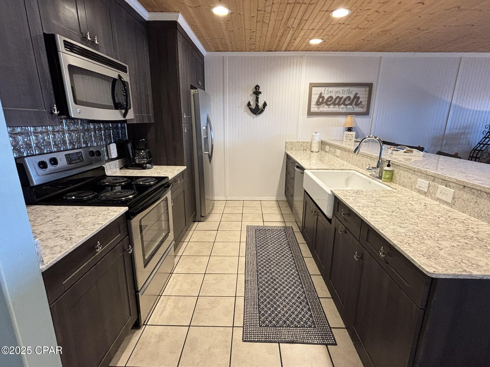 Image 23 For 6903 Lagoon Drive 54