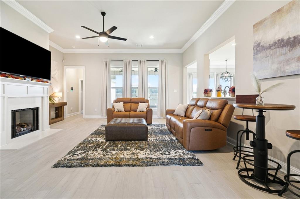 Homes for sale in Denham Springs, LA | 8876 Windlake Dr, Denham Springs, LA 70726 | MLS# 2526920