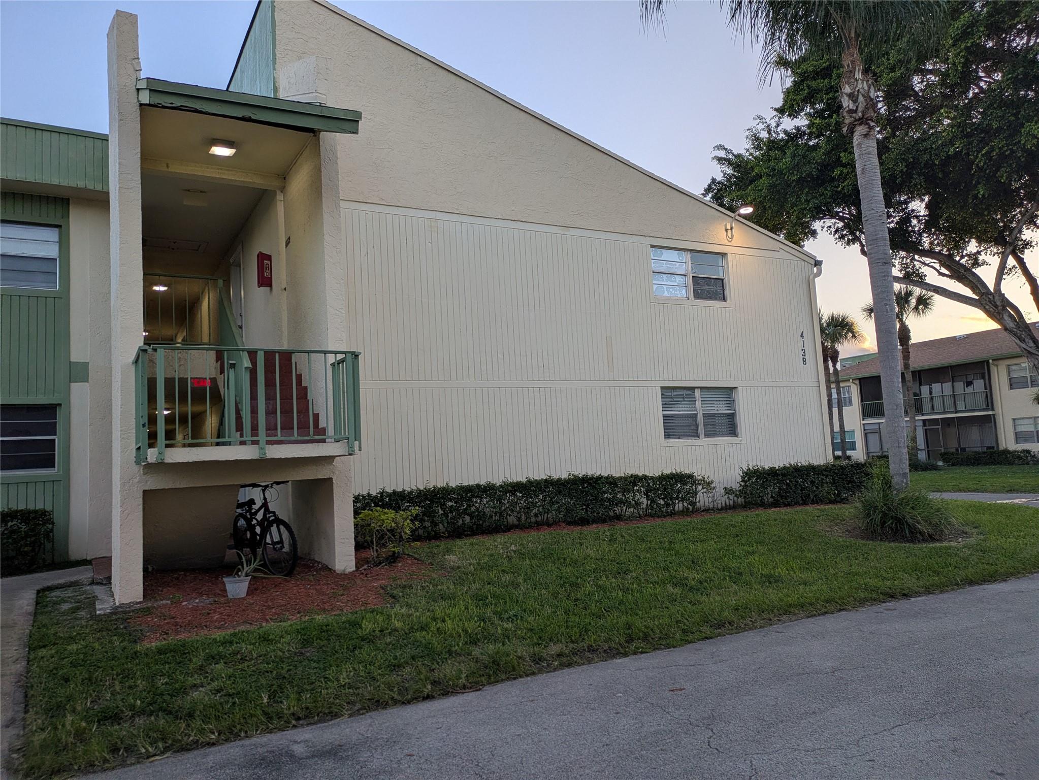 Ramblewood East Condo