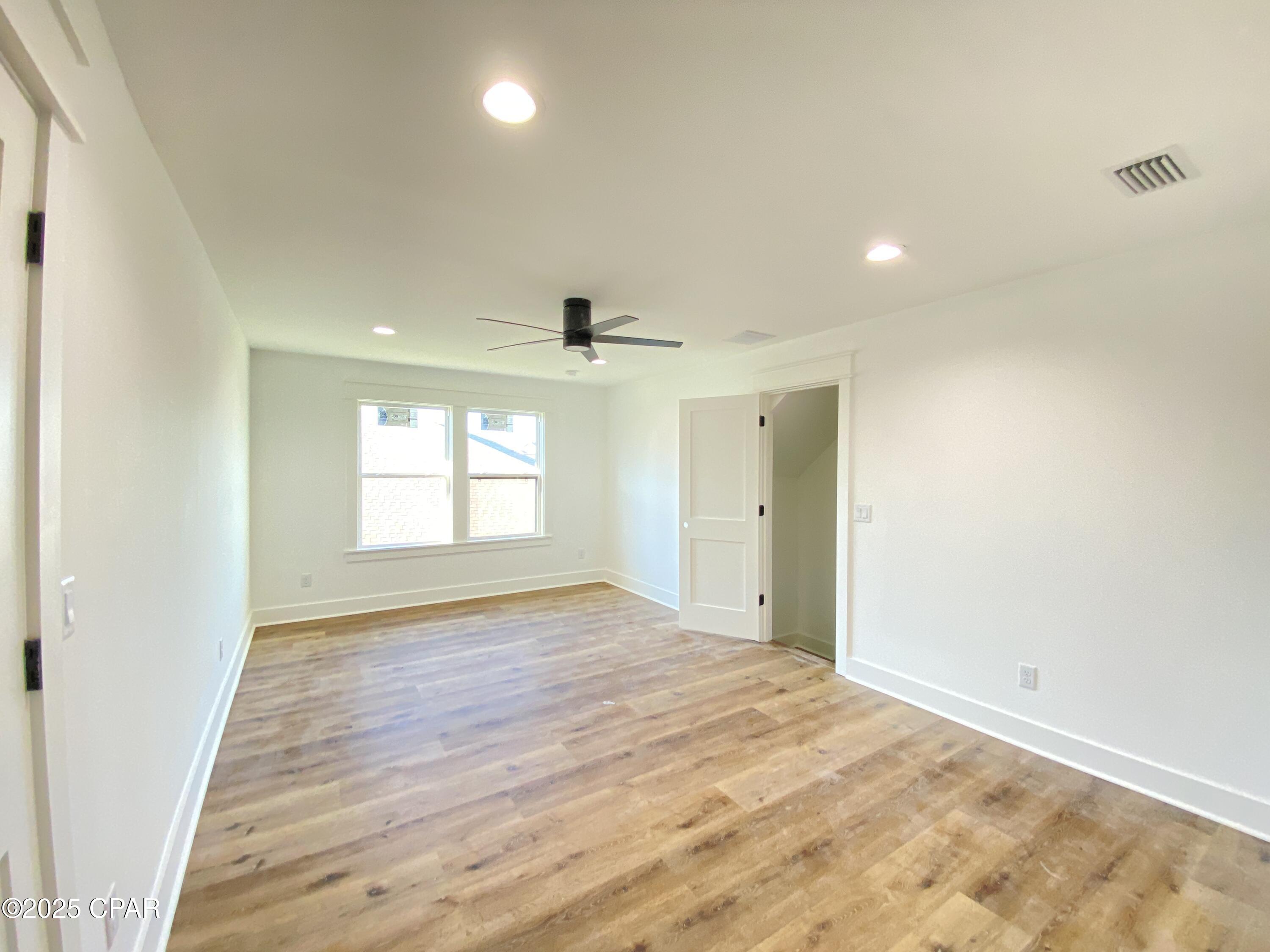 Image 38 For 610 Shady Oaks Lane