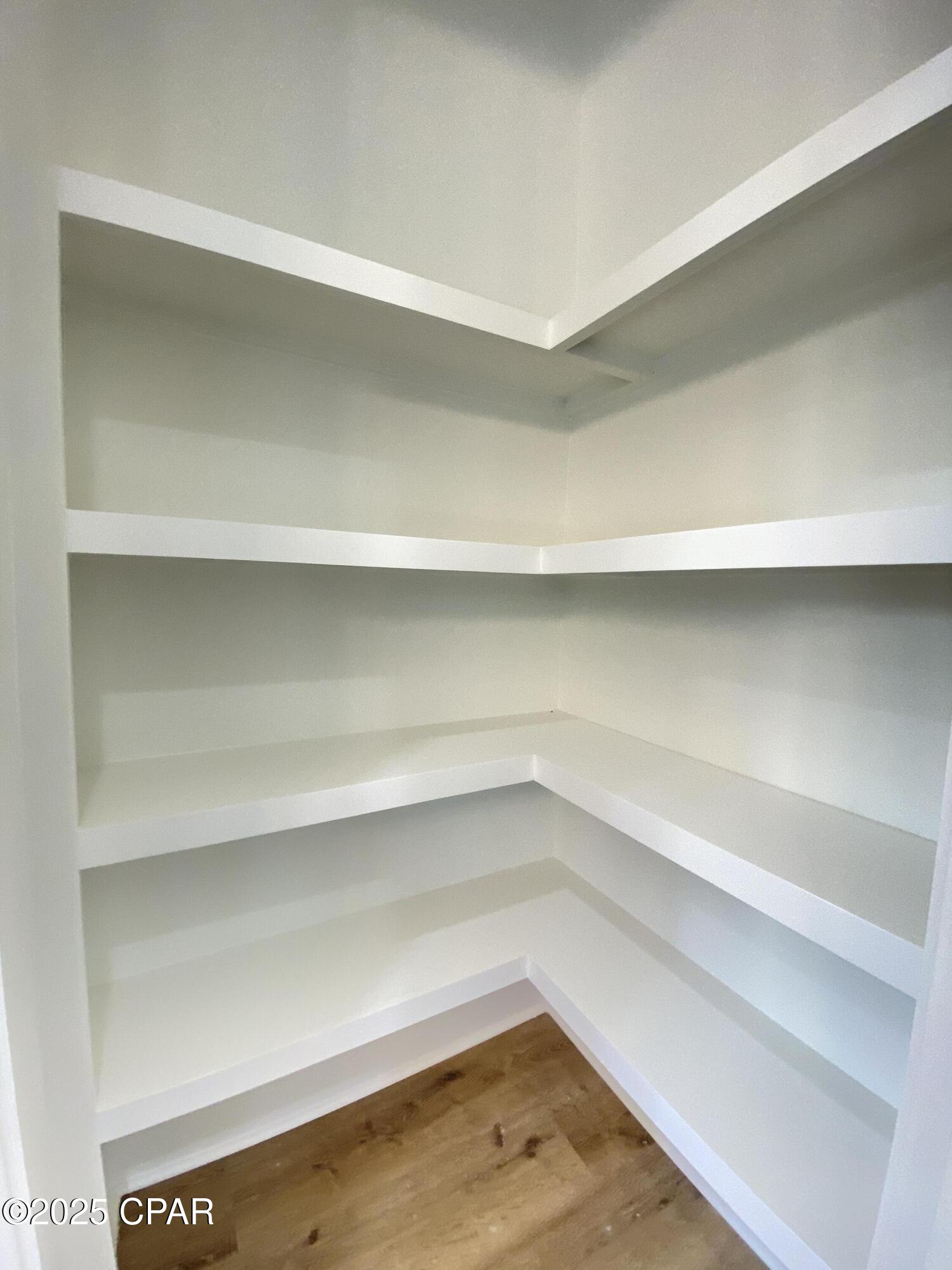 Image 7 For 610 Shady Oaks Lane