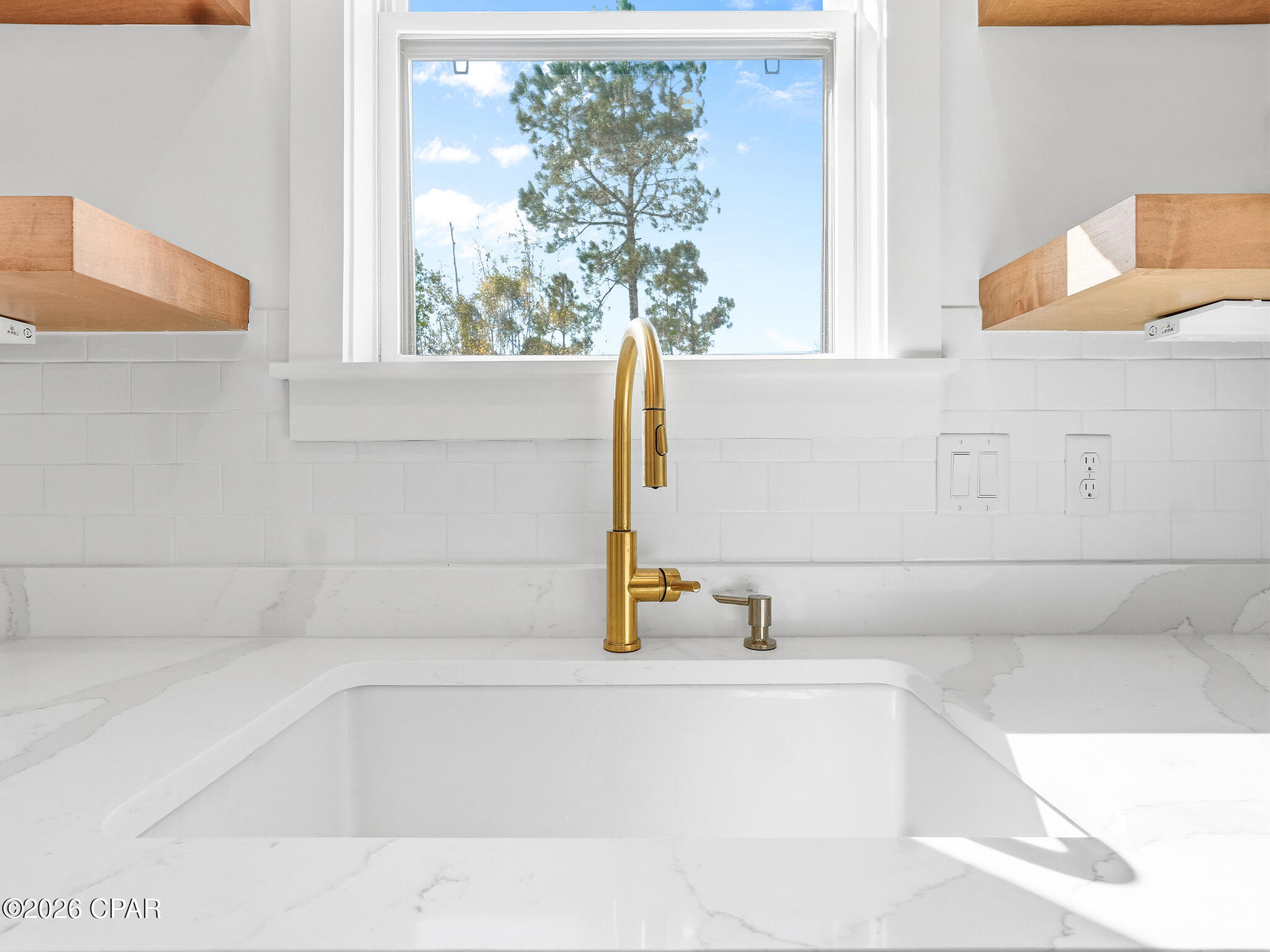 Image 9 For 610 Shady Oaks Lane