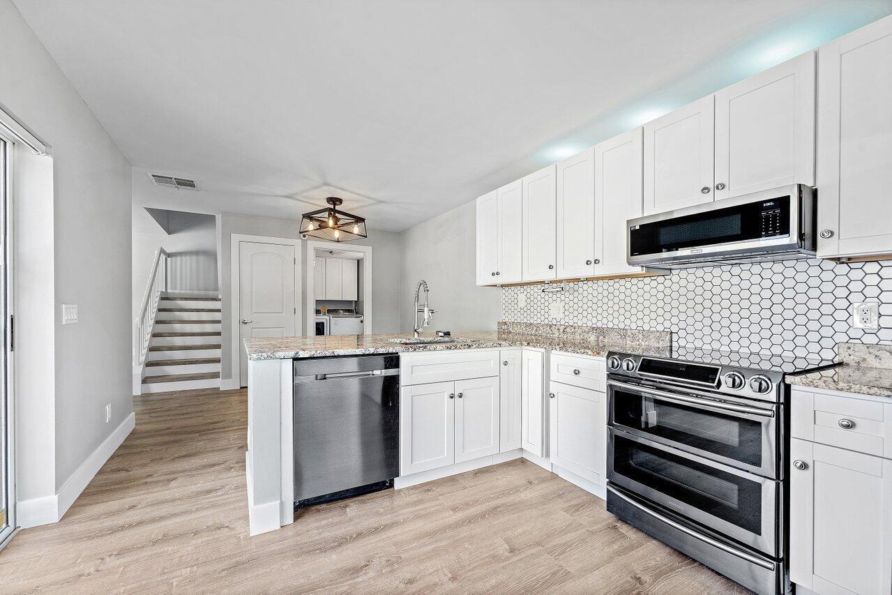 Wellesley At Lake Clarke