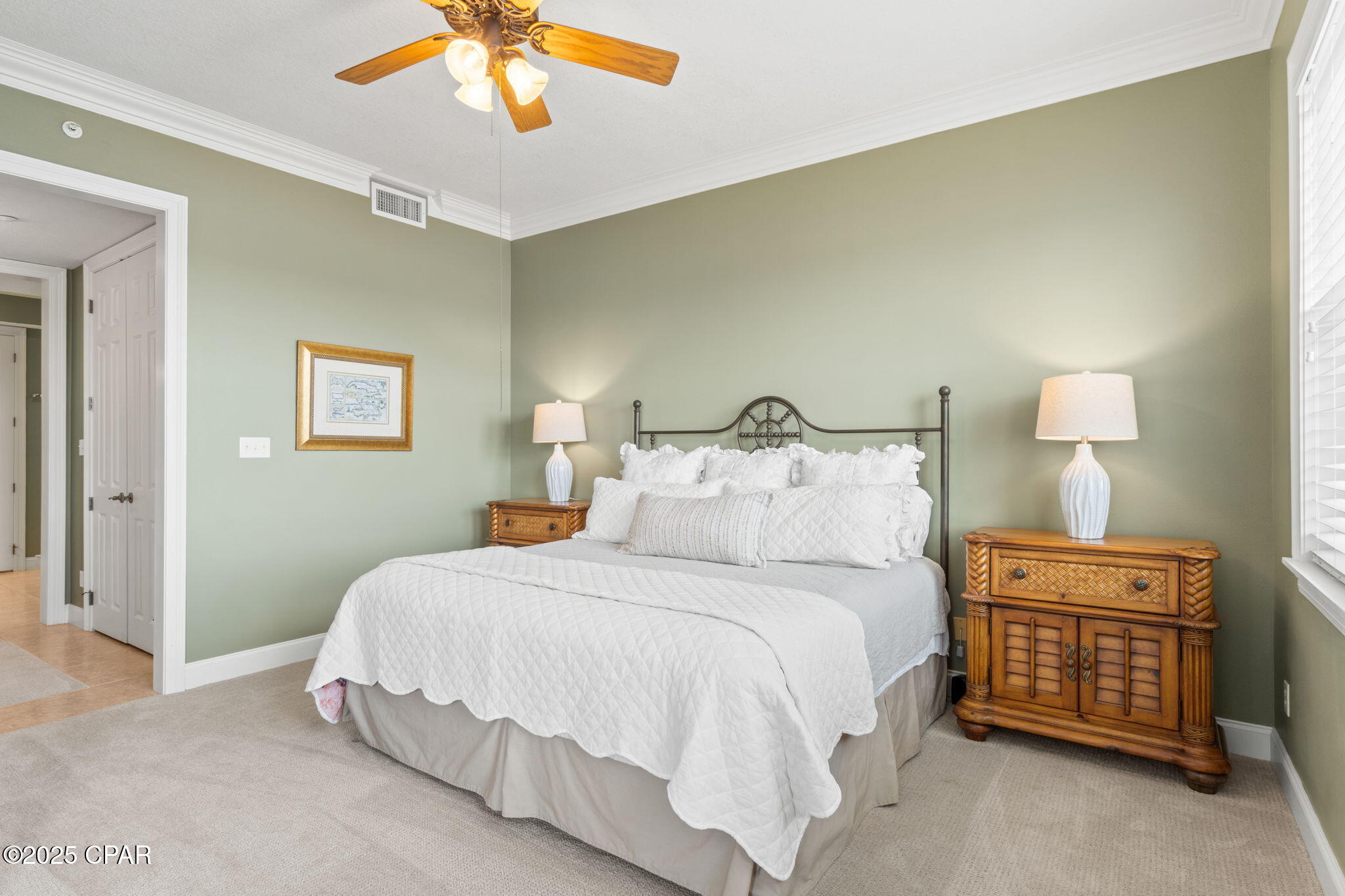 Listing photo id 50 for 602 Harbor Blvd  203