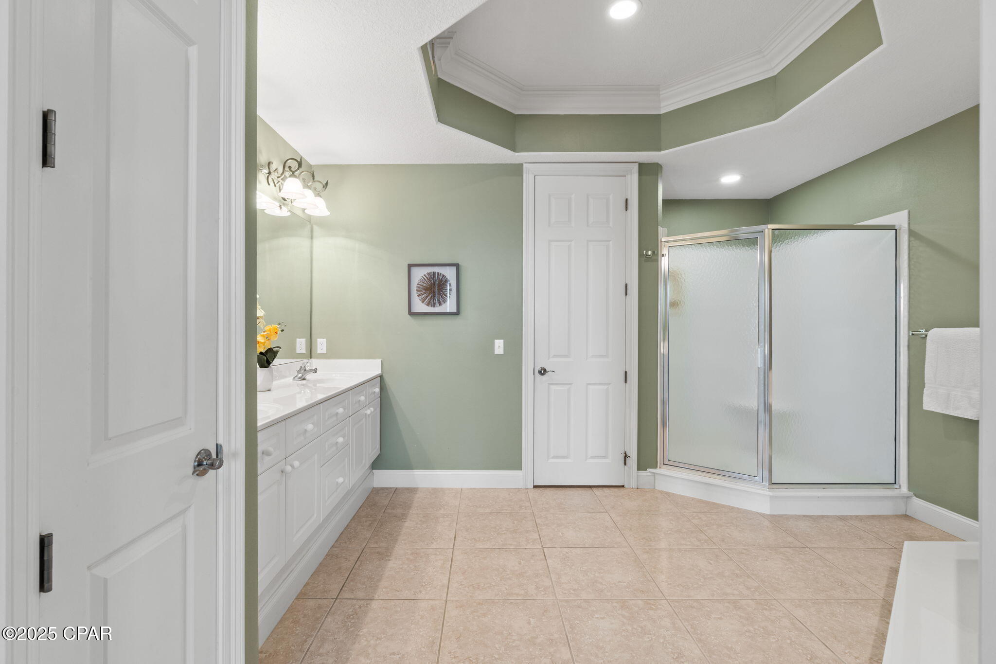 Listing photo id 51 for 602 Harbor Blvd  203