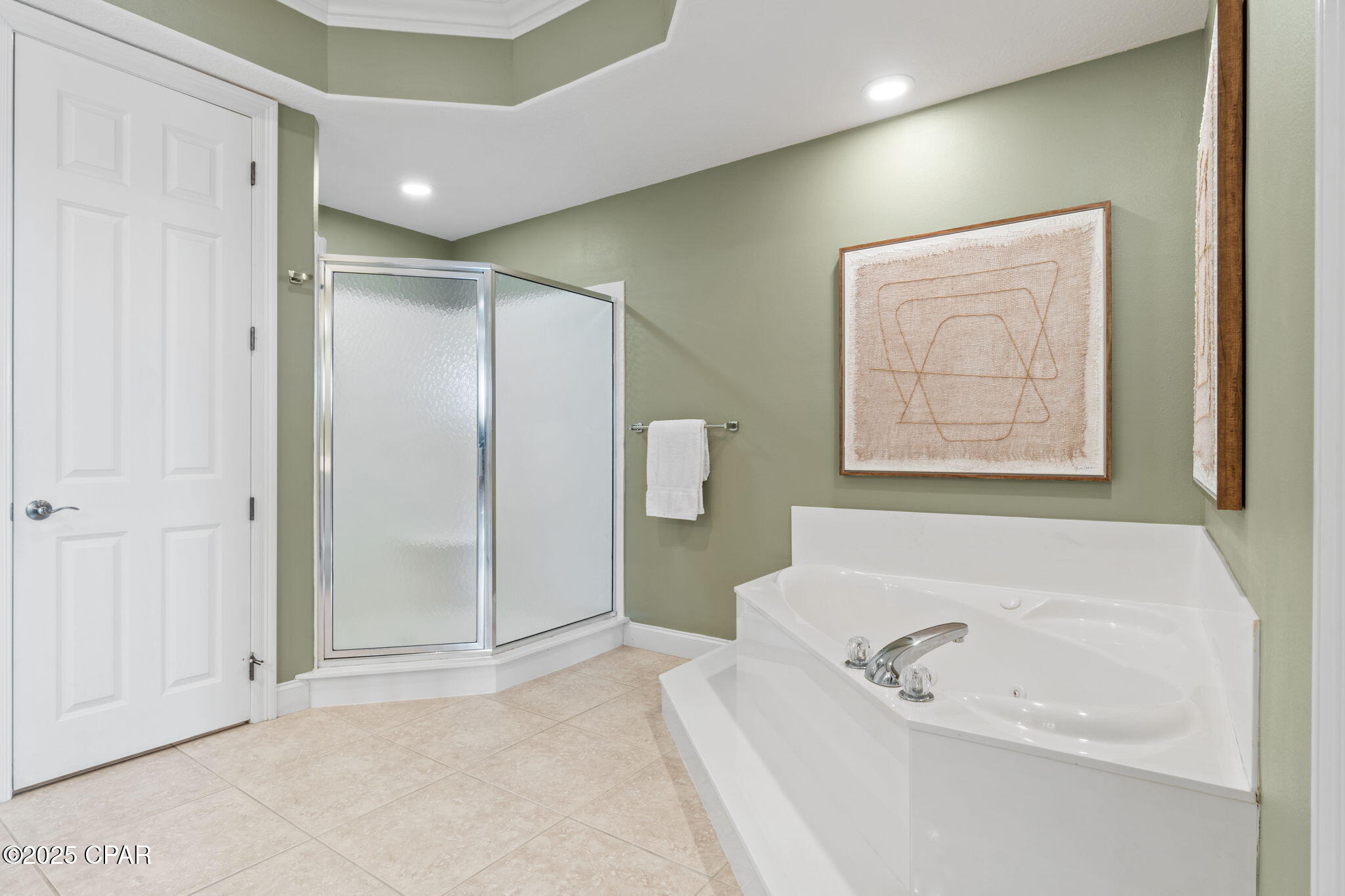 Listing photo id 52 for 602 Harbor Blvd  203