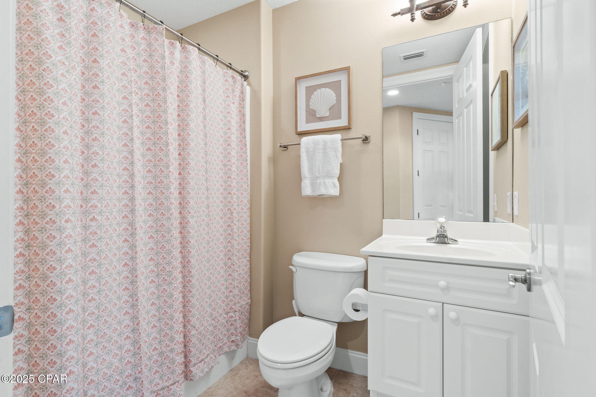 Listing photo id 56 for 602 Harbor Blvd  203