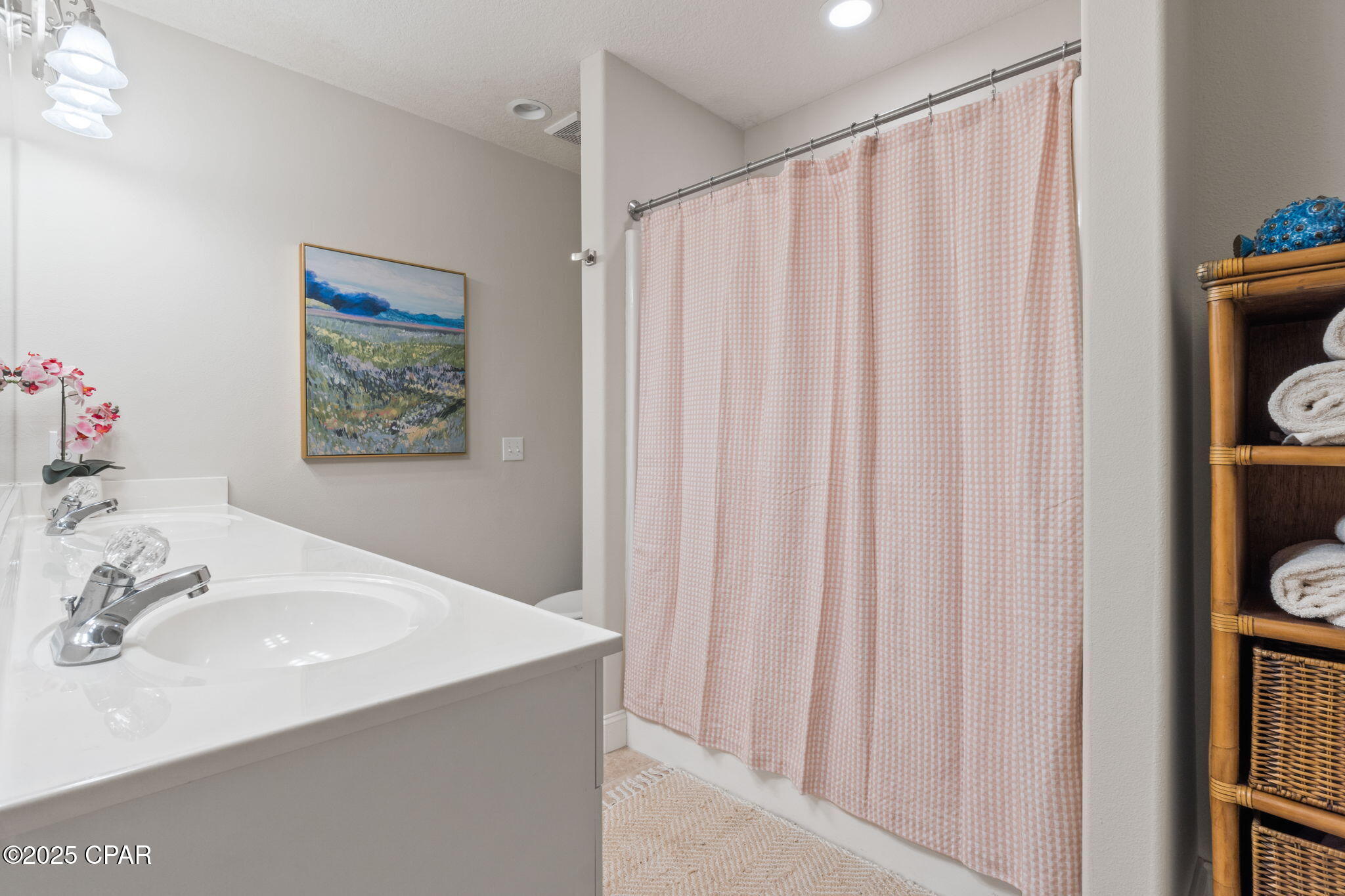 Image 63 For 602 Harbor Blvd  203