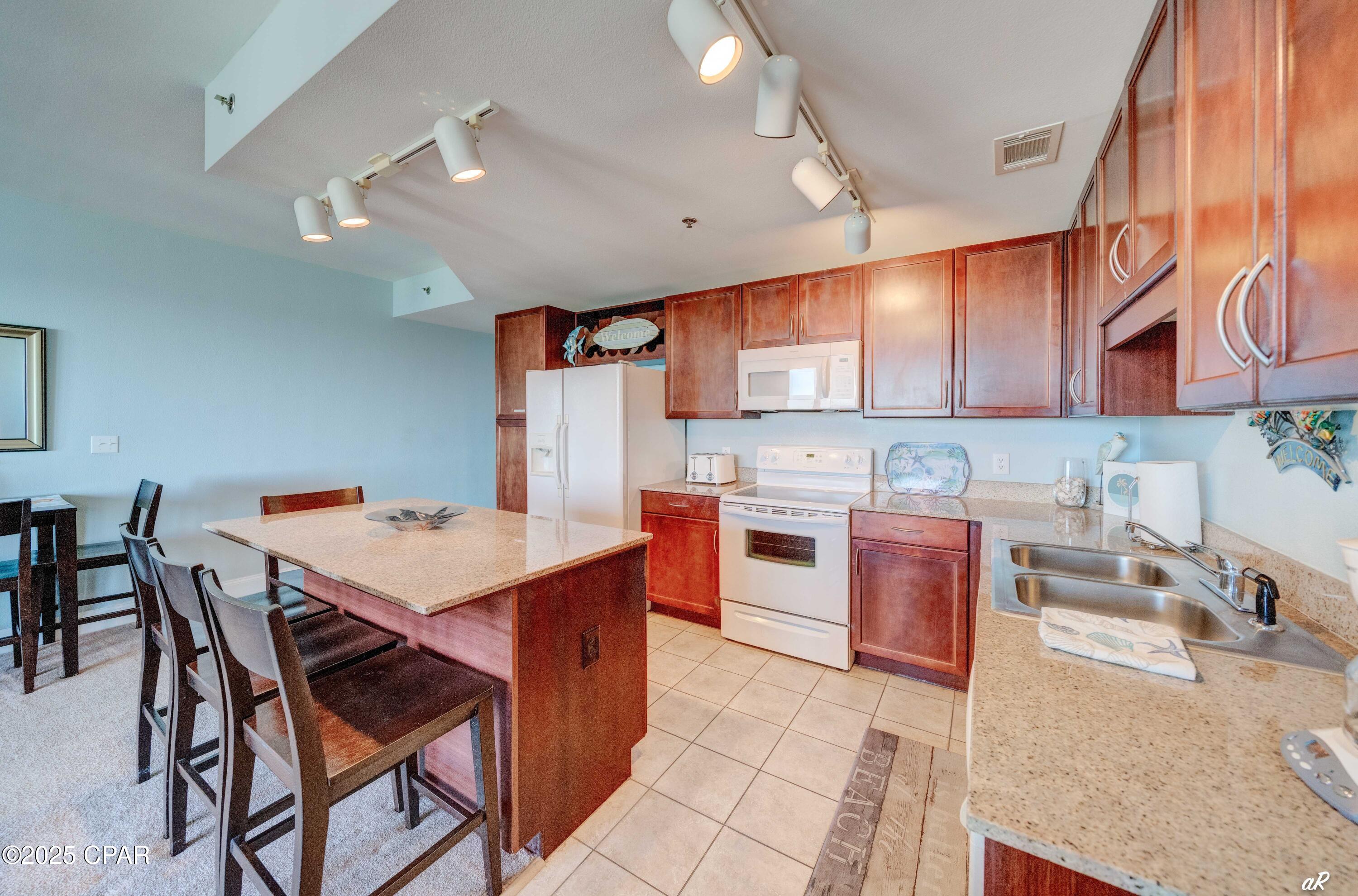 Image 10 For 9860 Thomas Drive 1516