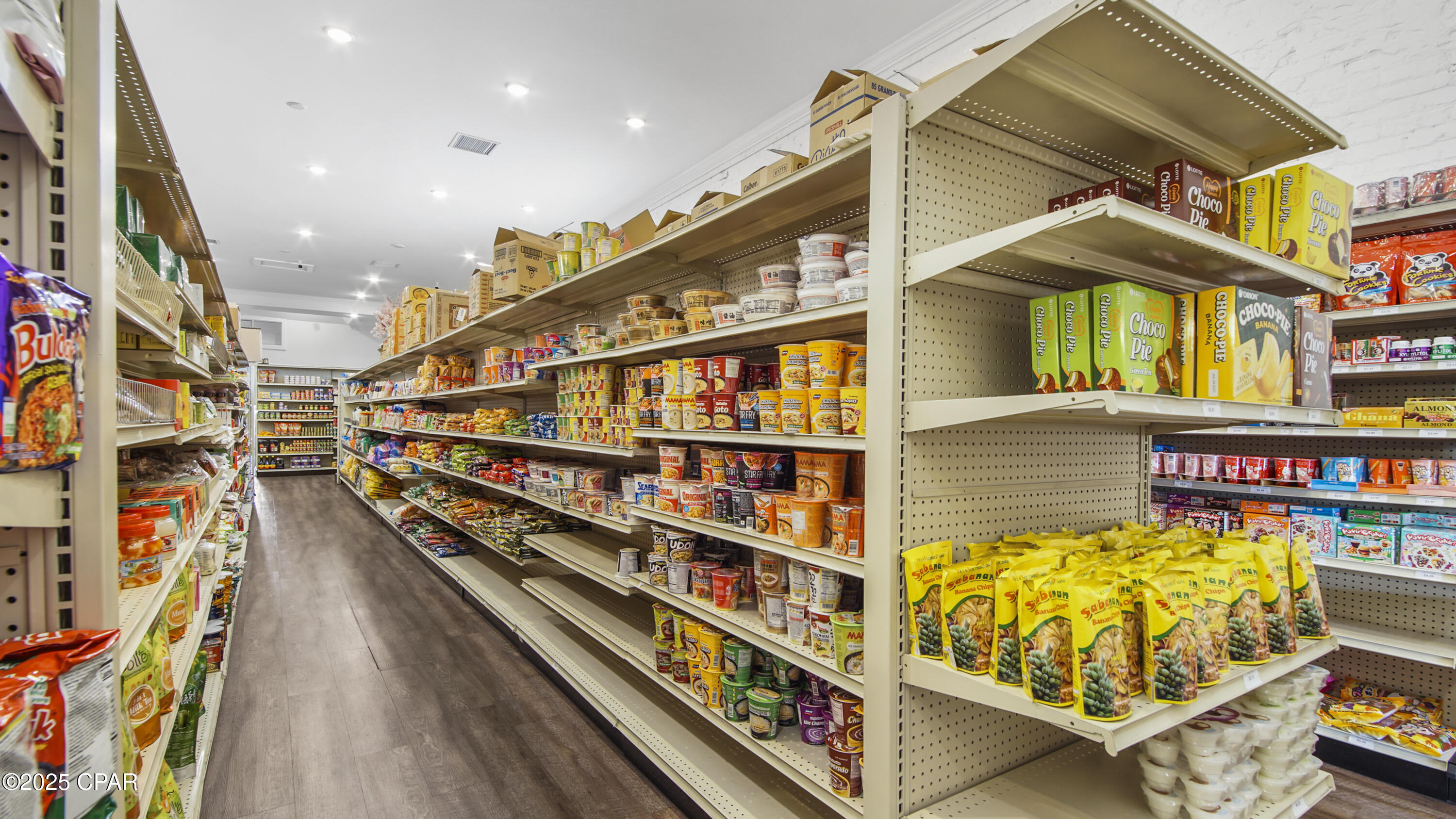 Image 30 For 571 Harrison Avenue