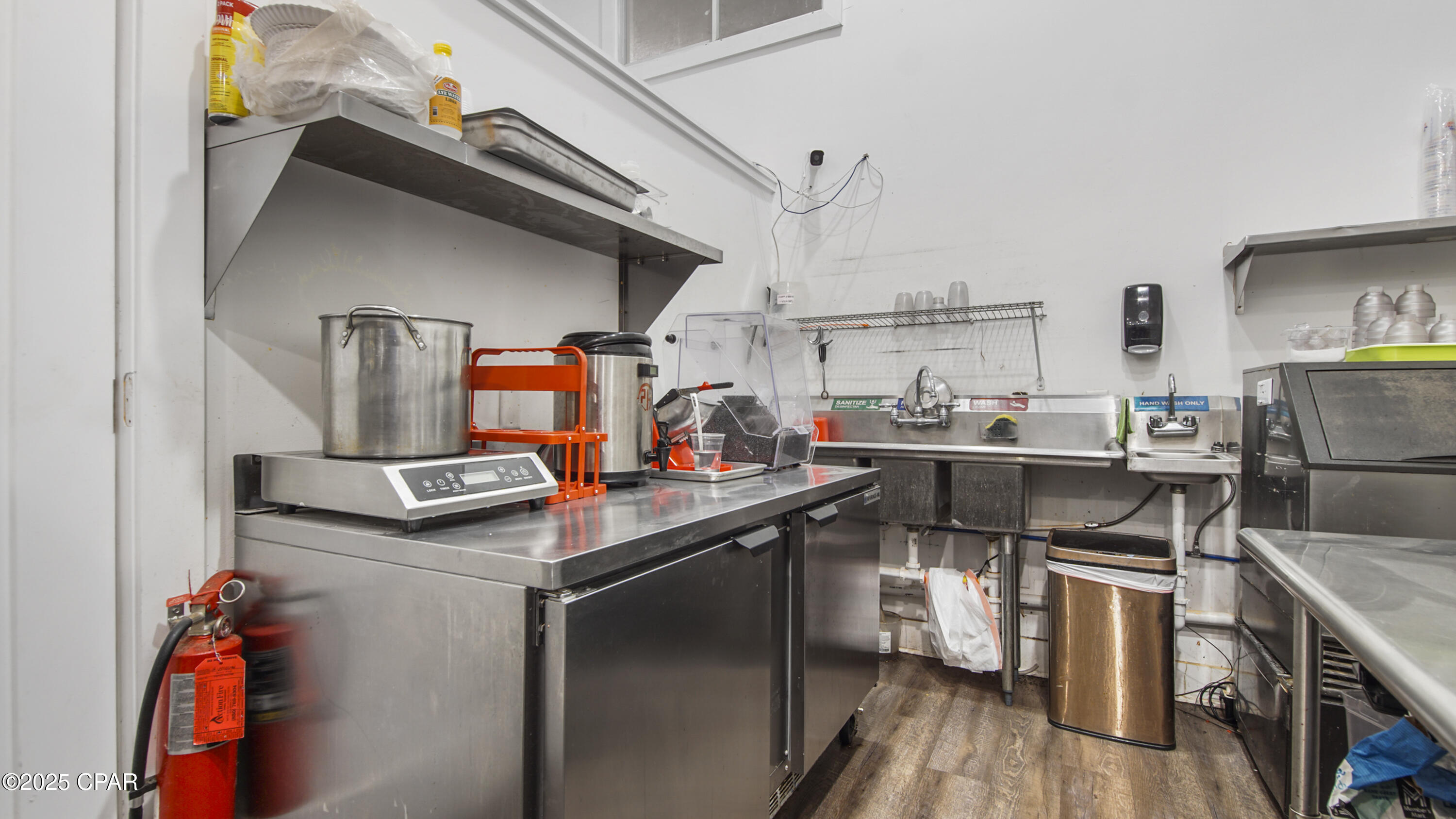 Image 37 For 571 Harrison Avenue