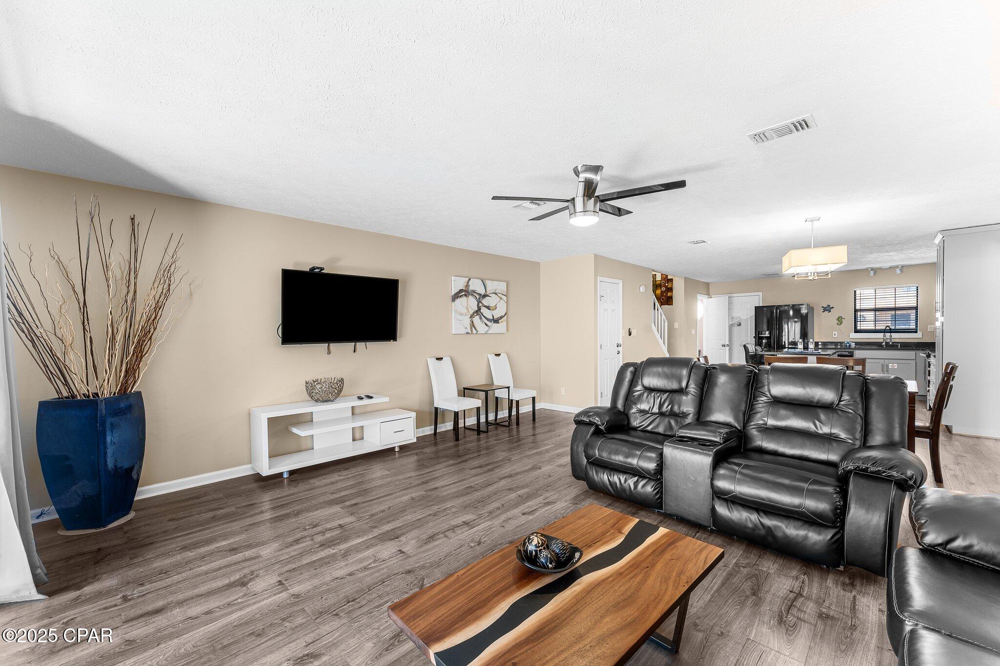 Image 16 For 208 Grande Island Boulevard