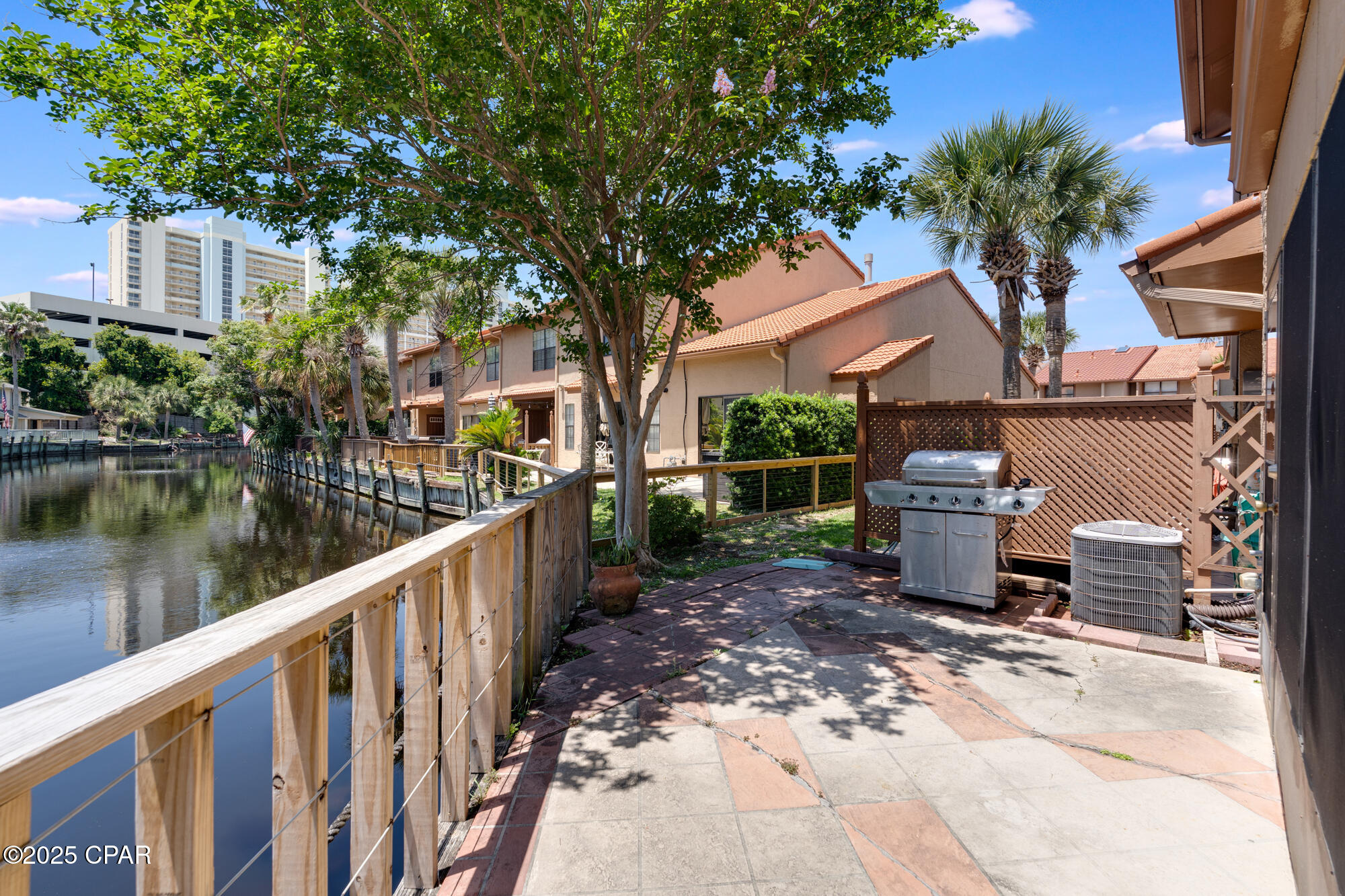 Image 4 For 208 Grande Island Boulevard