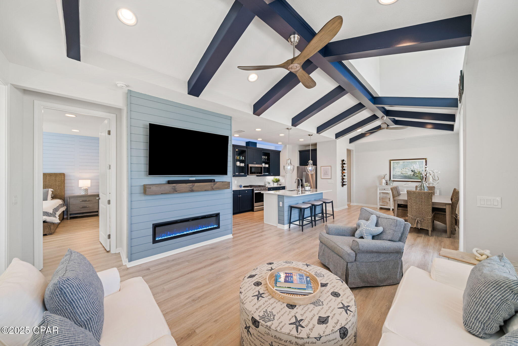 Image 15 For 8369 Fins Up Court