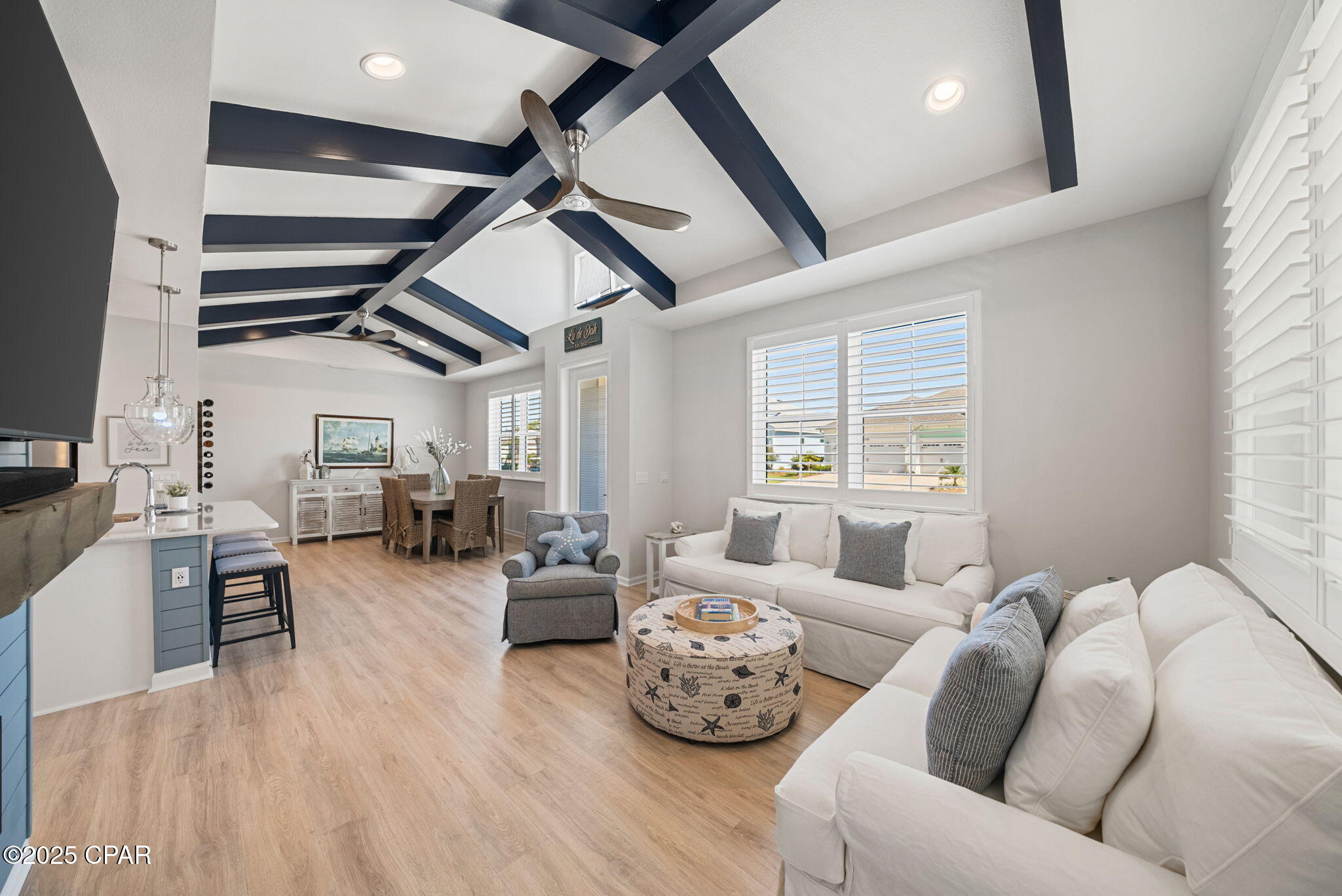 Image 16 For 8369 Fins Up Court