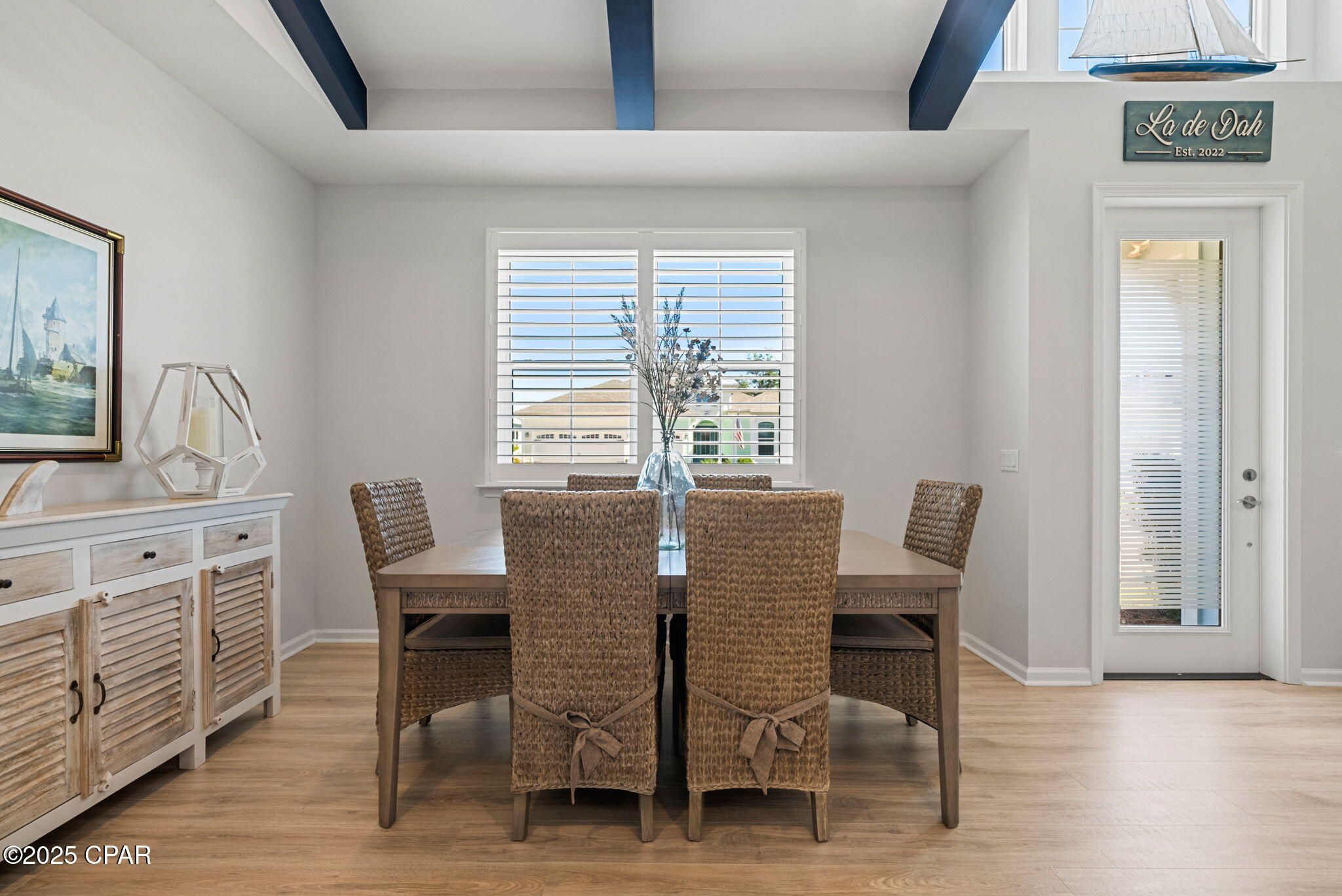 Image 20 For 8369 Fins Up Court