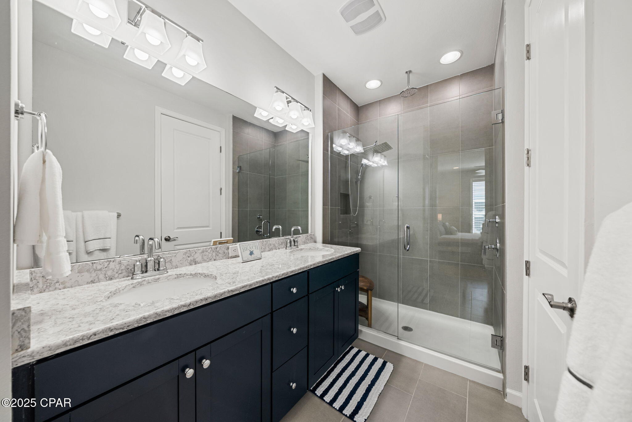 Image 23 For 8369 Fins Up Court