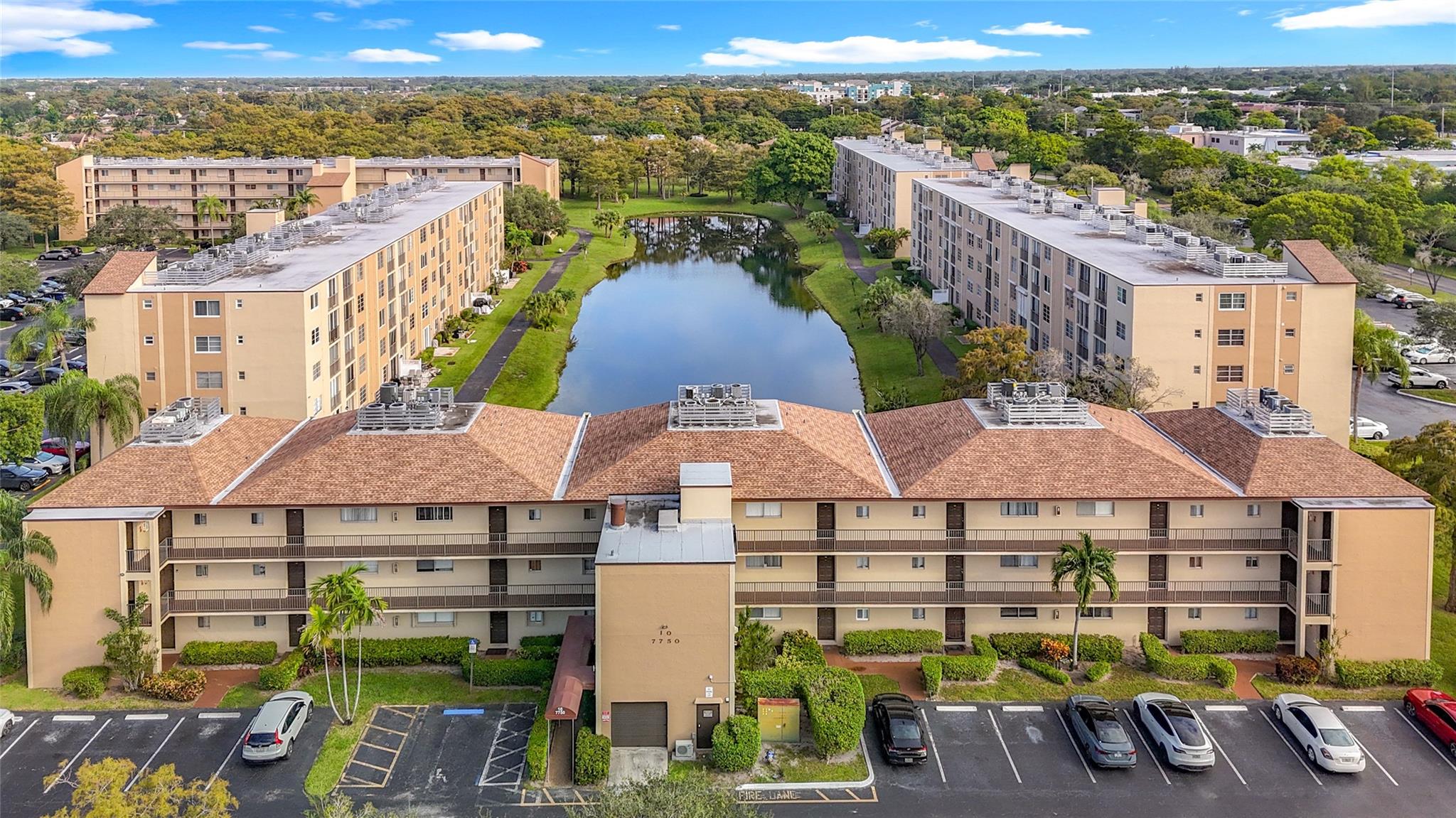 Cascades Of Lauderhill