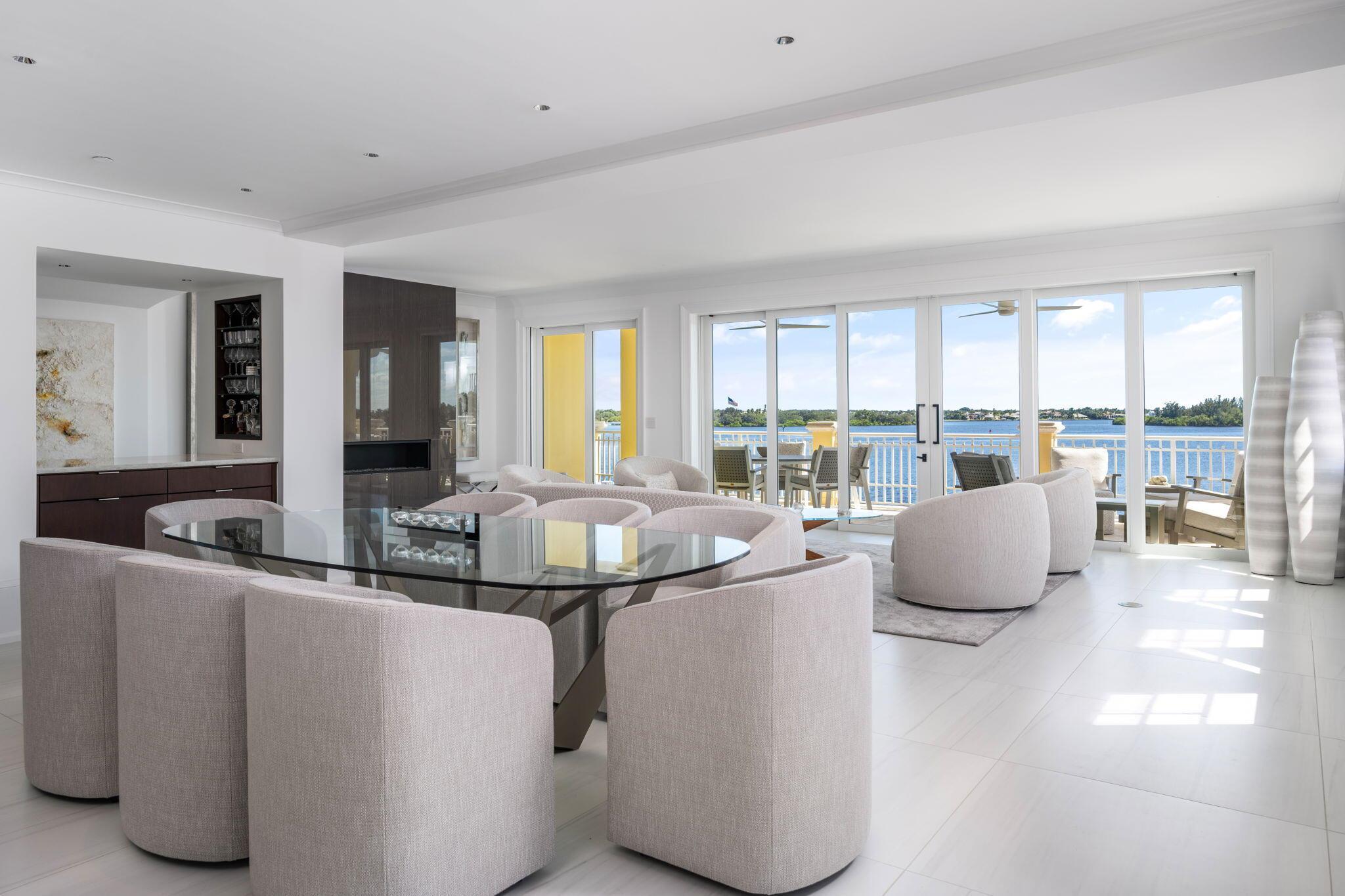 Royal Palm Pointe Of Vero