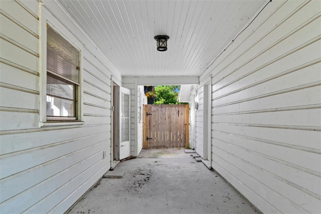 1221 Pamela Street — photo 4