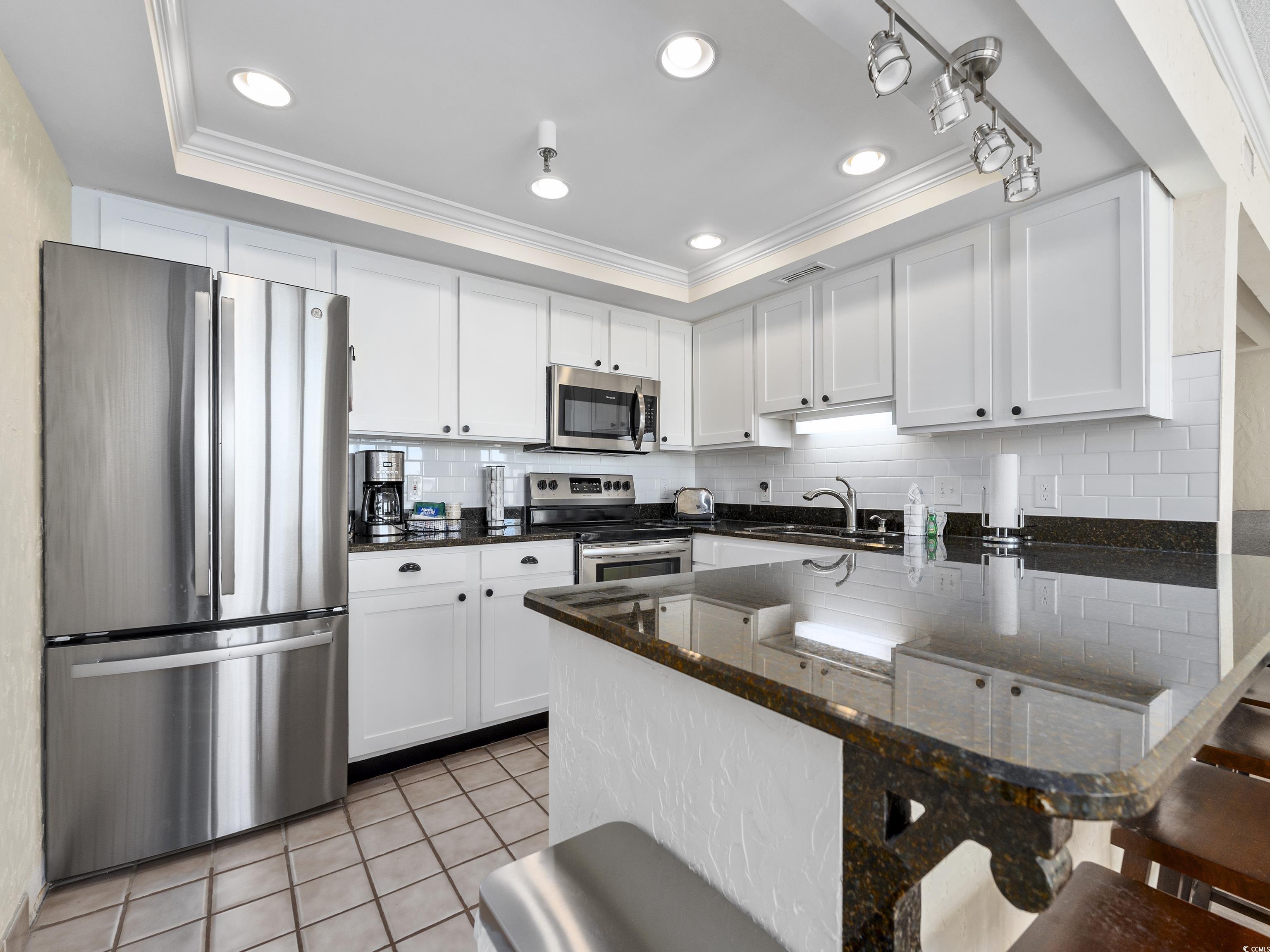 601 Retreat Beach Circle 