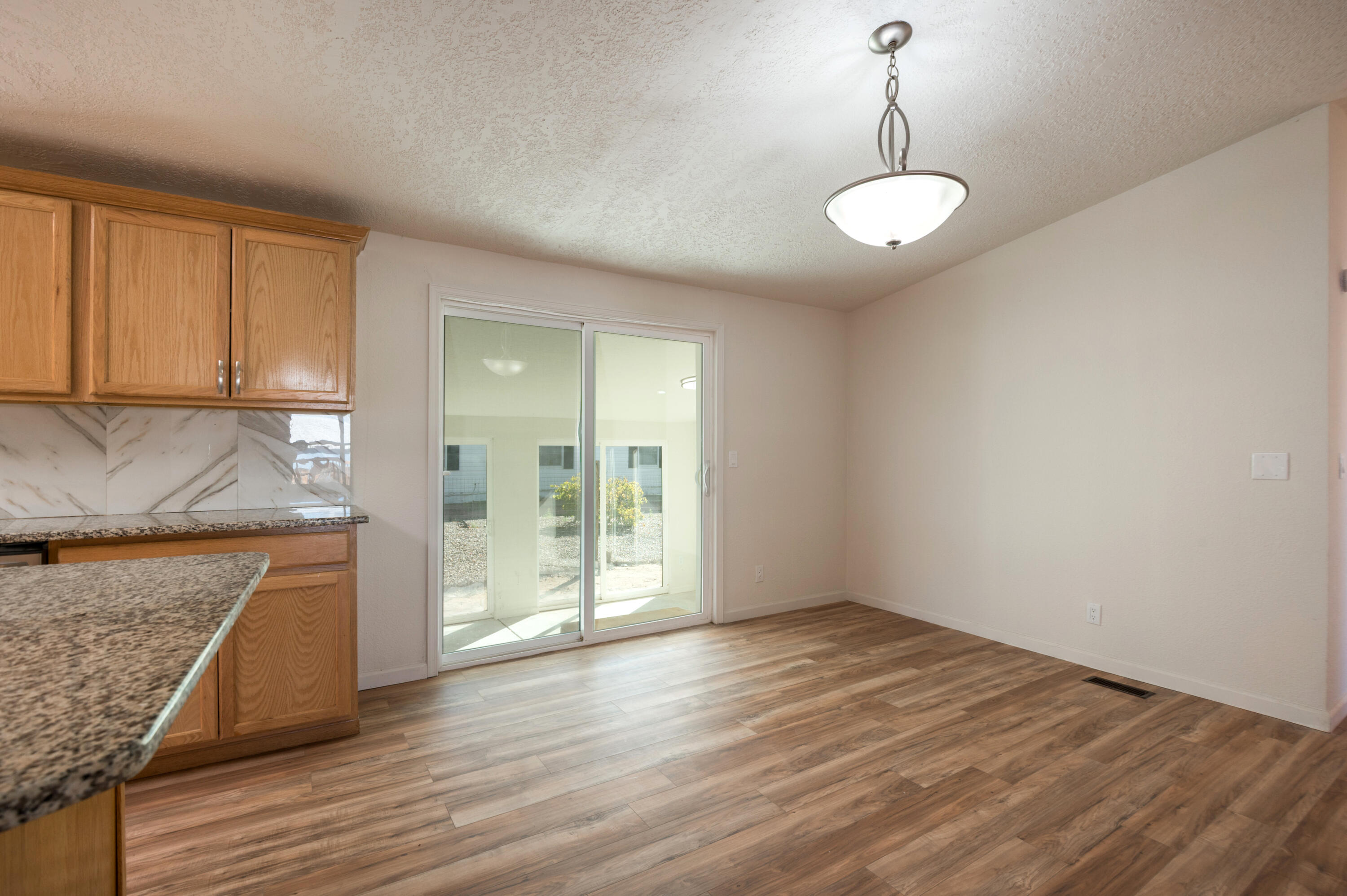 424 Southern Boulevard SW Dining Room