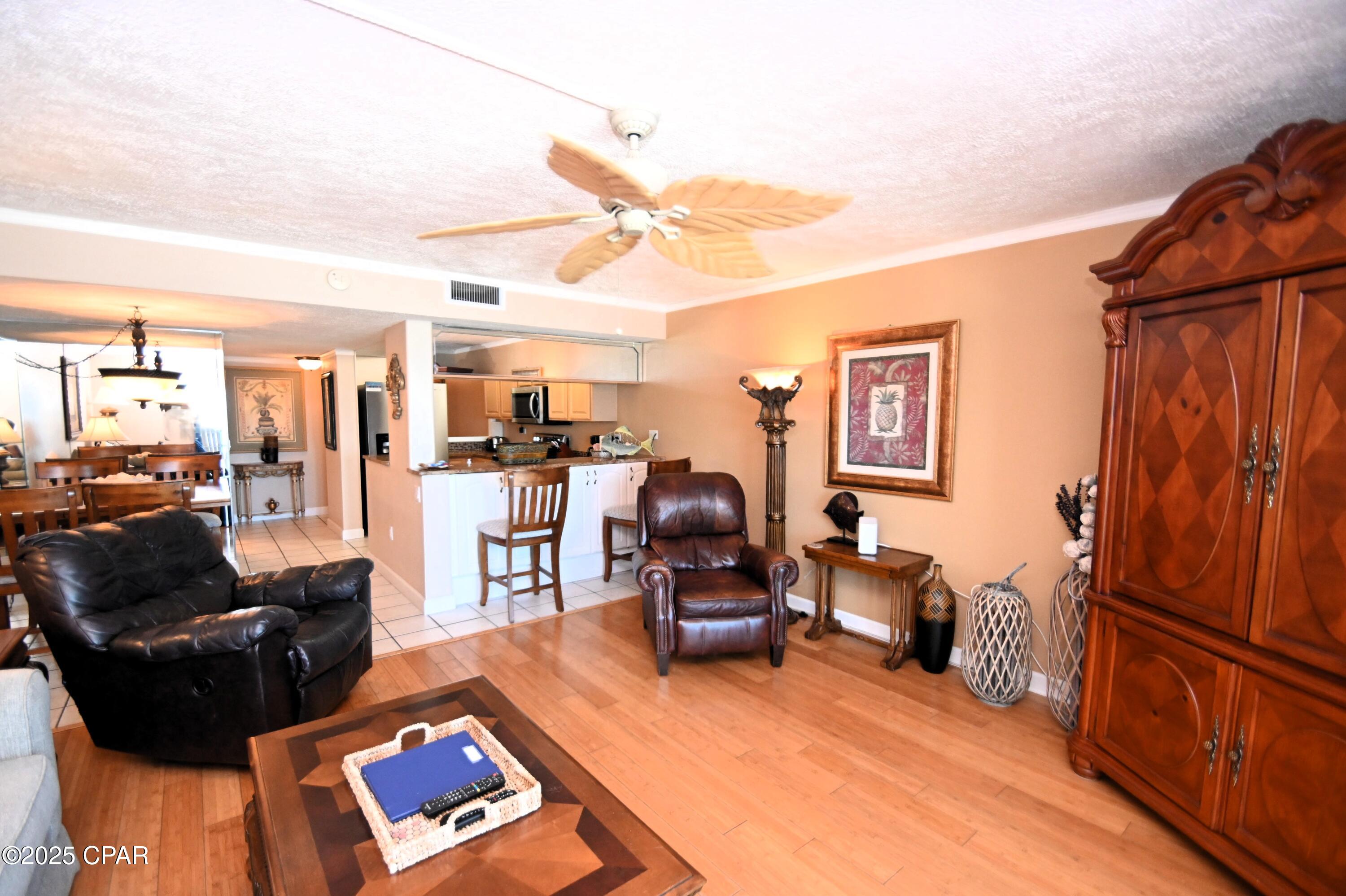 Image 5 For 6213 Thomas Drive 507