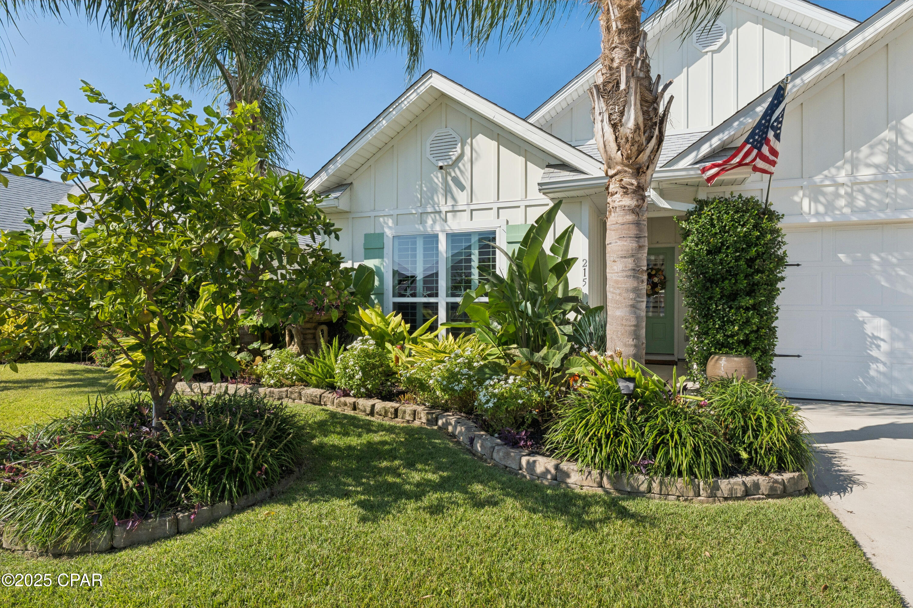 Image 2 For 215 Moonraker Circle