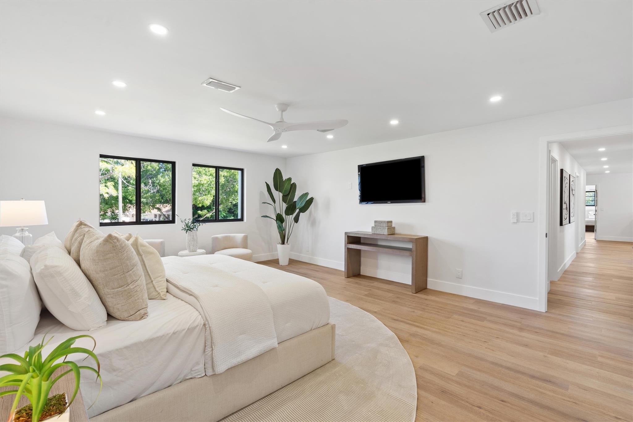 Upstairs Second Primary Suite