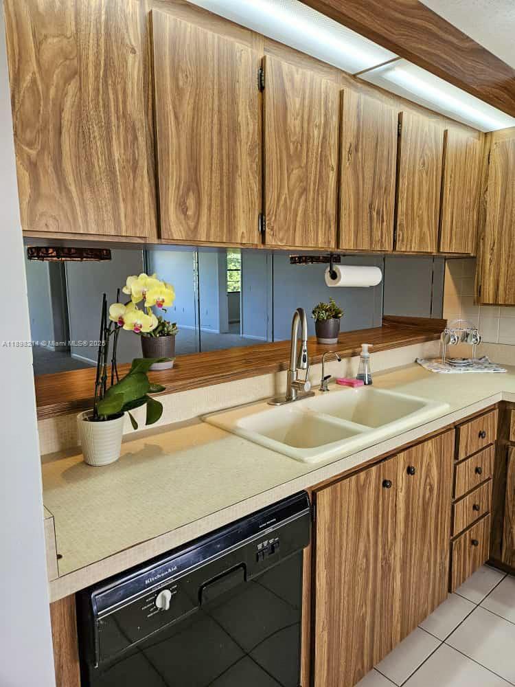 Homes for sale in Boca Raton, FL | 6085 Balboa Cir #403, Boca Raton, FL 33433 | MLS# A11898214