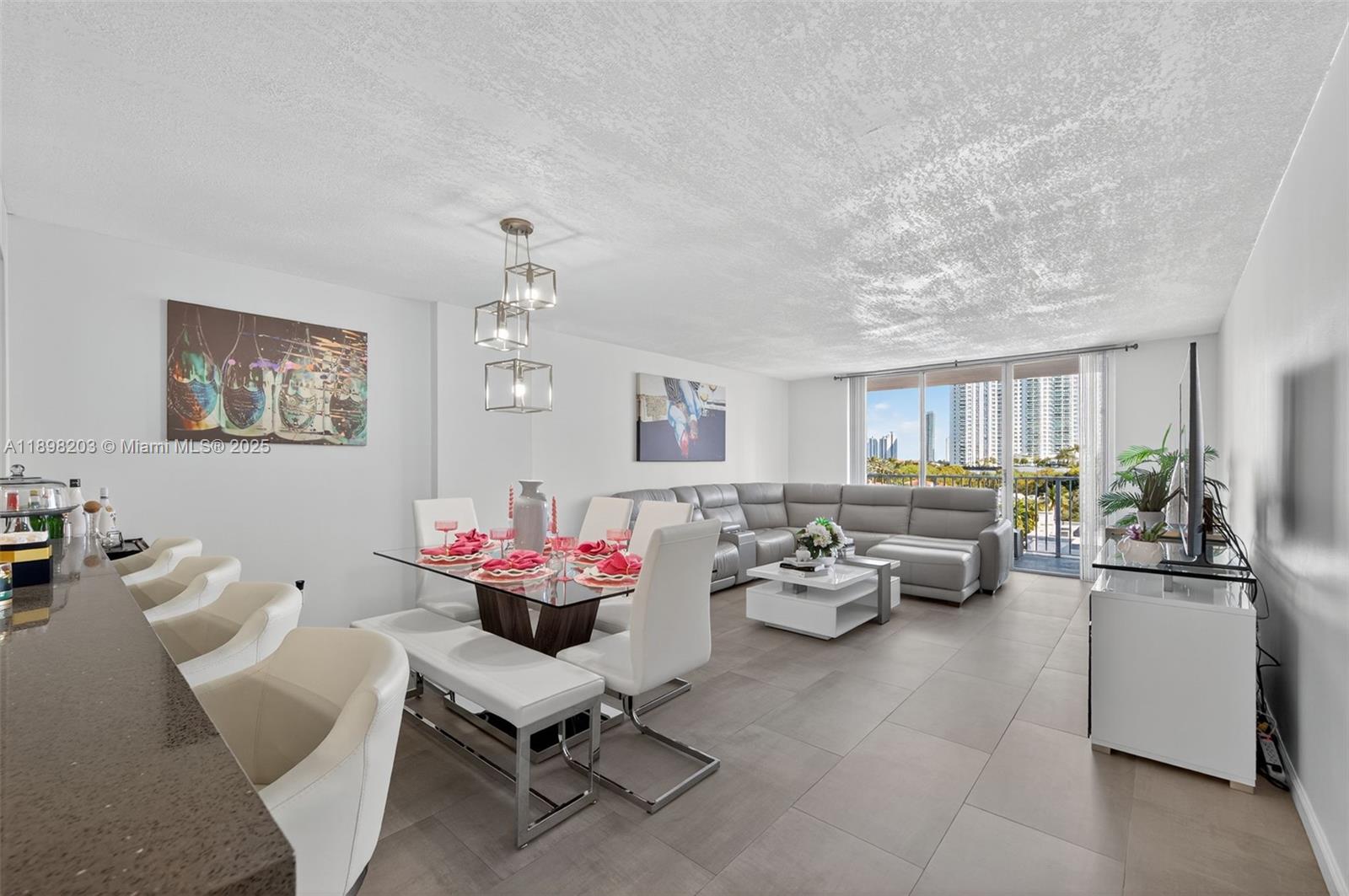 Admirals Port Condo - Wes