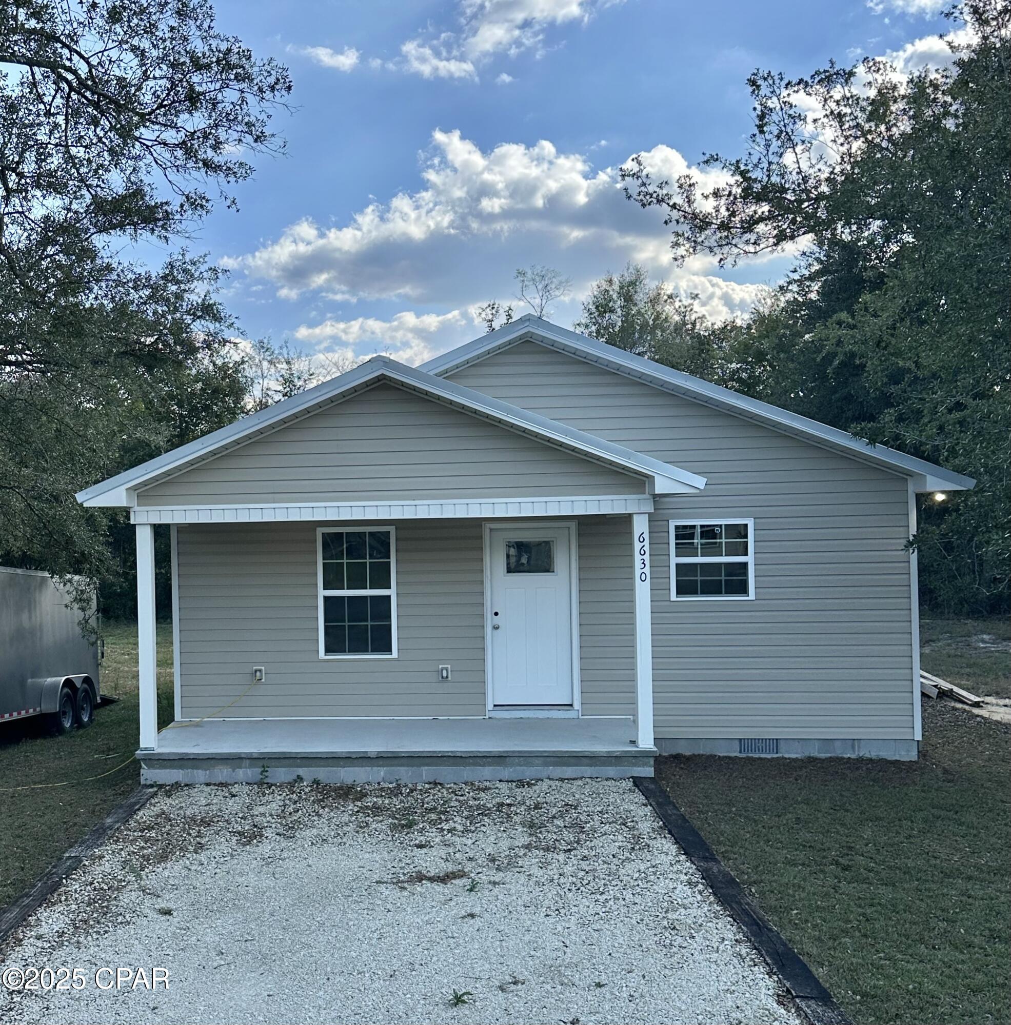 Details for 6630 Grande Oak Loop, Grand Ridge, FL 32442