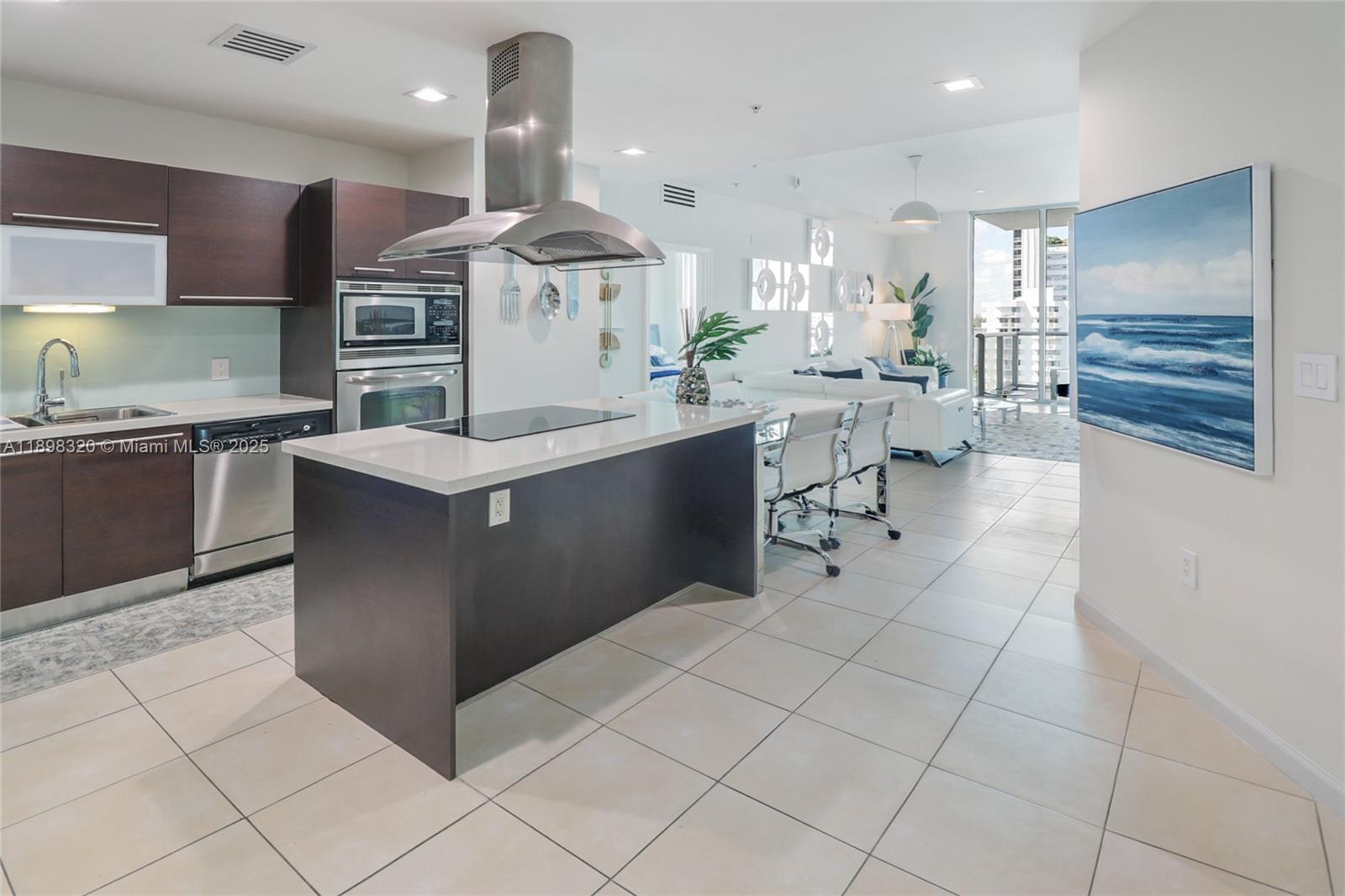 7928 East Drive East Dr 1002