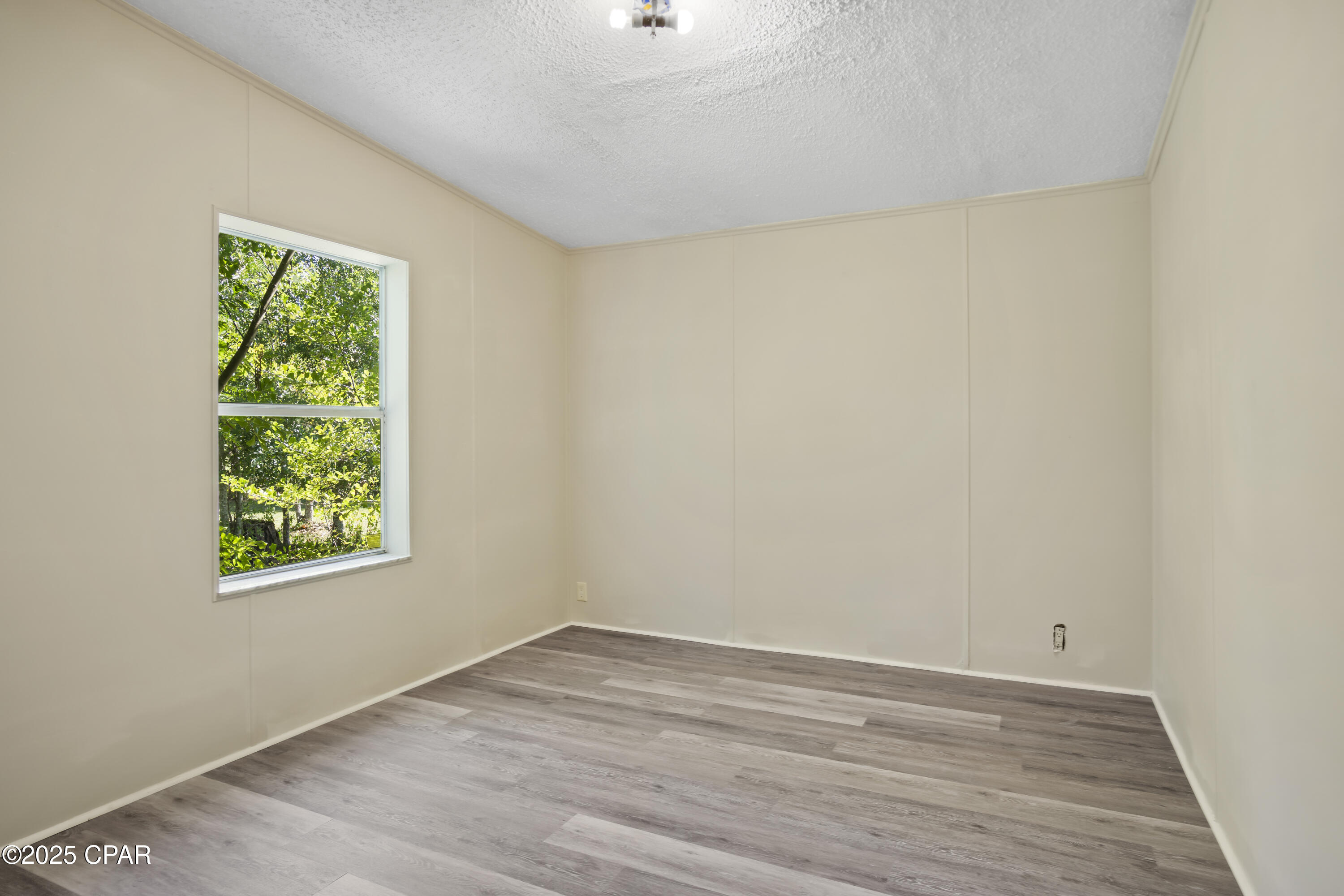 Image 18 For 7868 Suellen Street