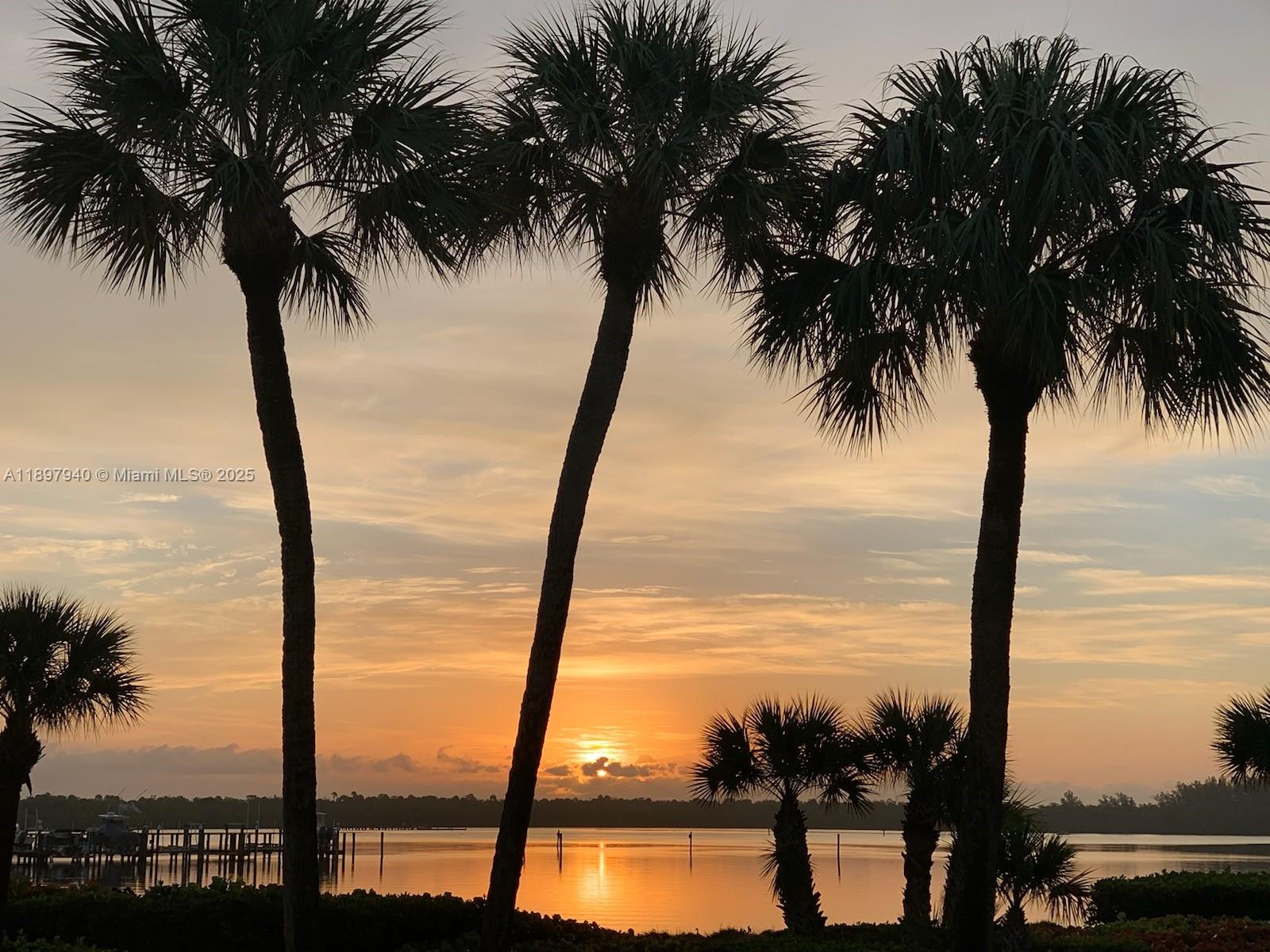 Hansons Landing Condo